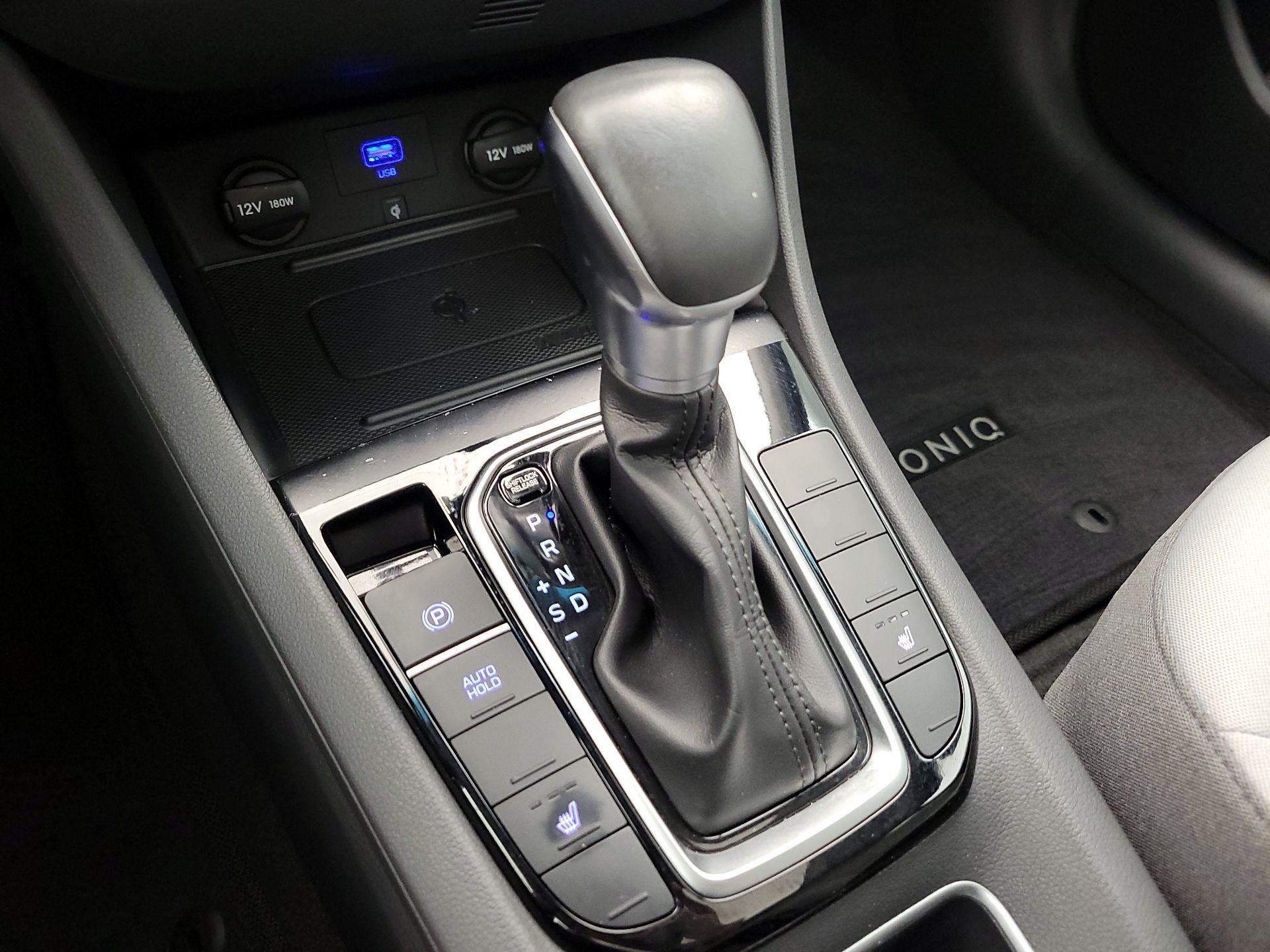 Thumbnail: 2022 Hyundai Ioniq - 17