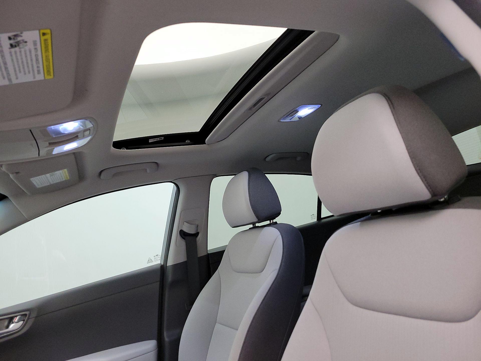 Thumbnail: 2022 Hyundai Ioniq - 19