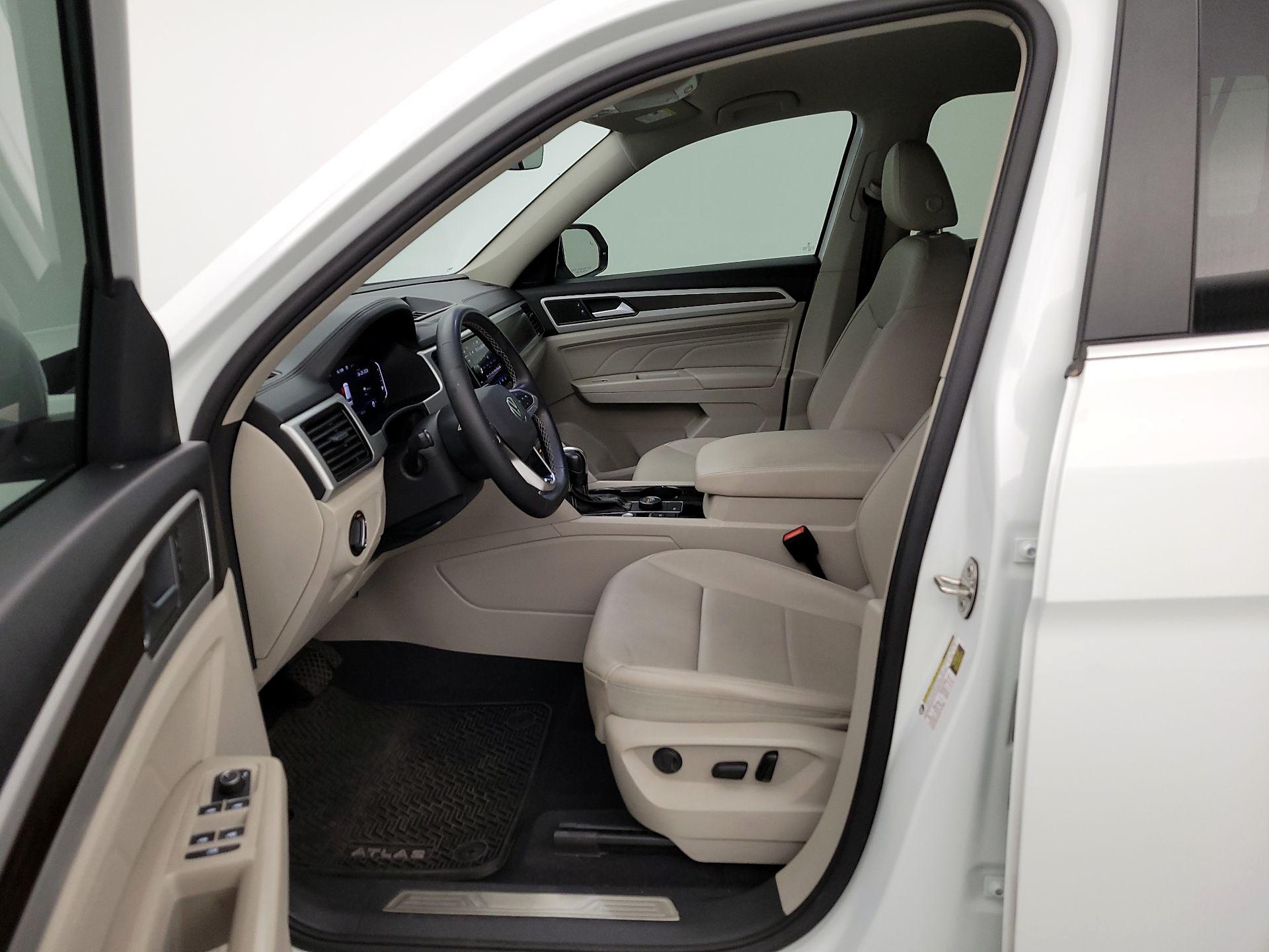 Thumbnail: 2023 Volkswagen Atlas - 11