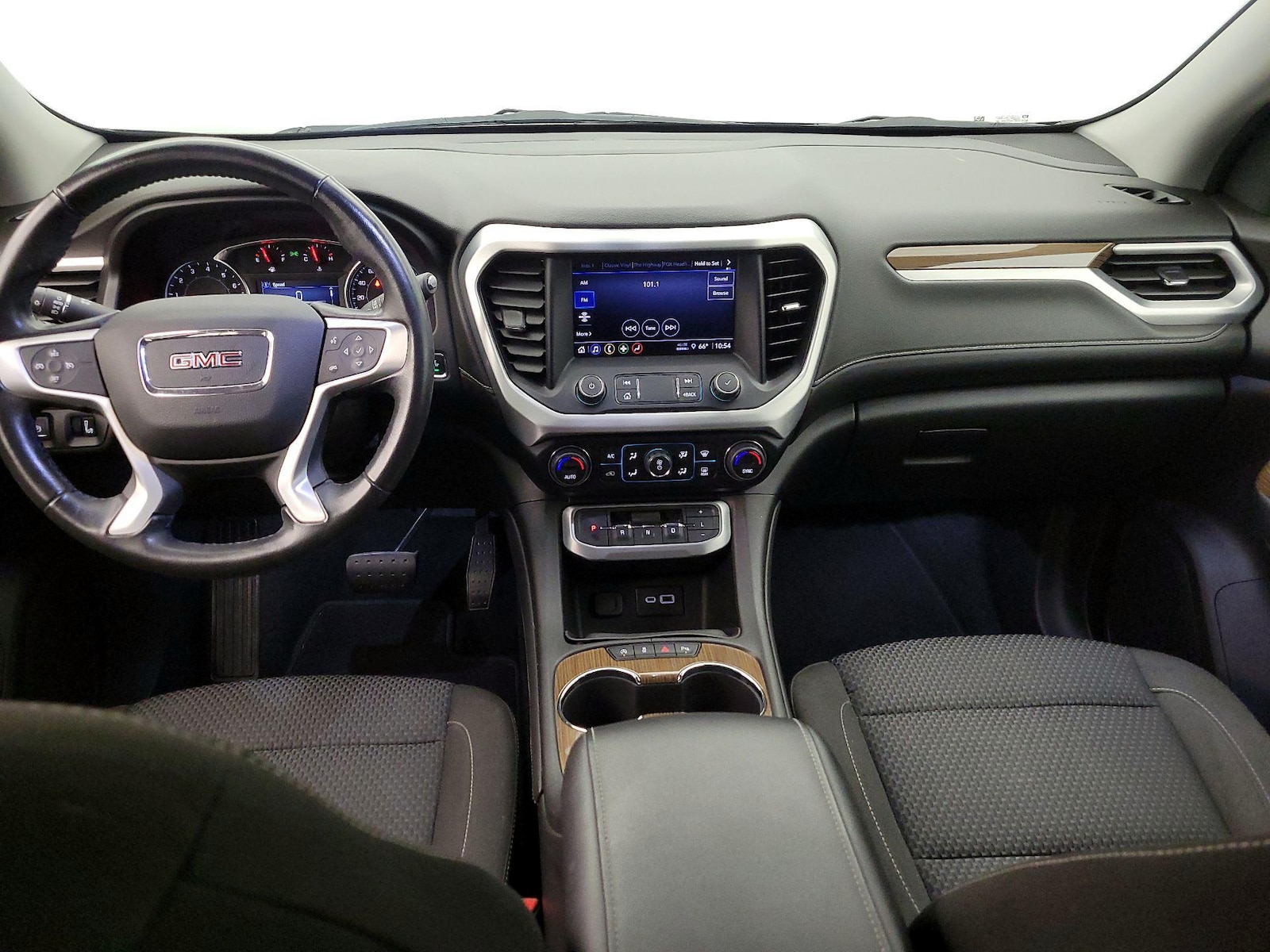 2020 GMC Acadia SLE - Photo 10