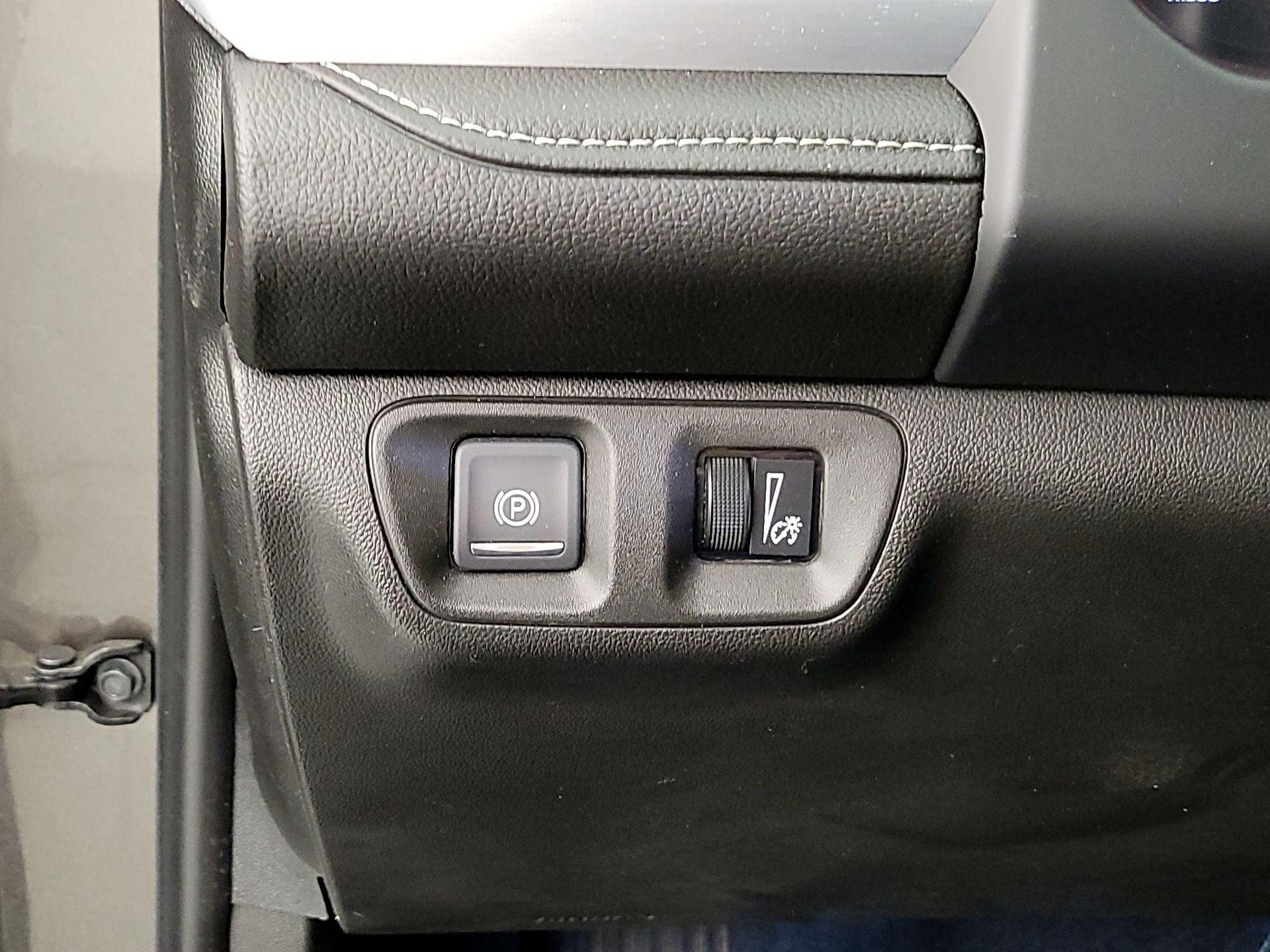 Thumbnail: 2020 GMC Acadia - 13