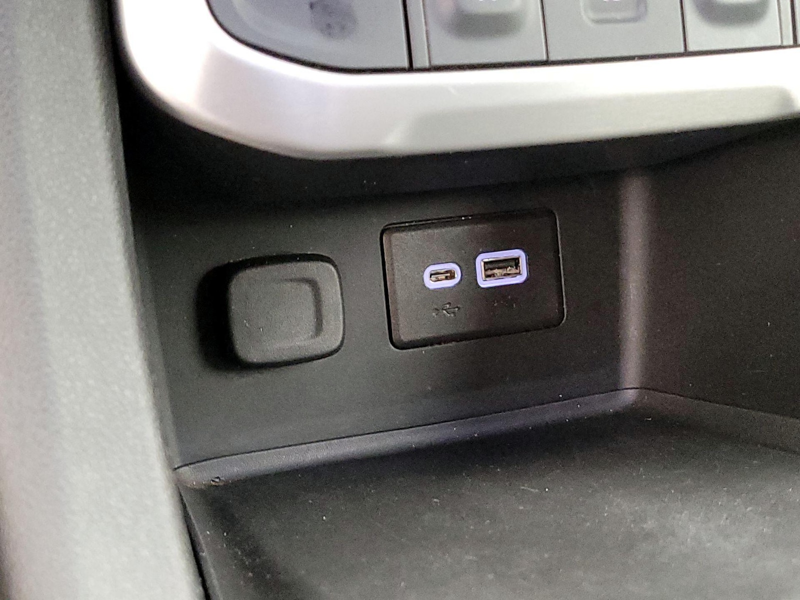 2020 GMC Acadia SLE - Photo 19