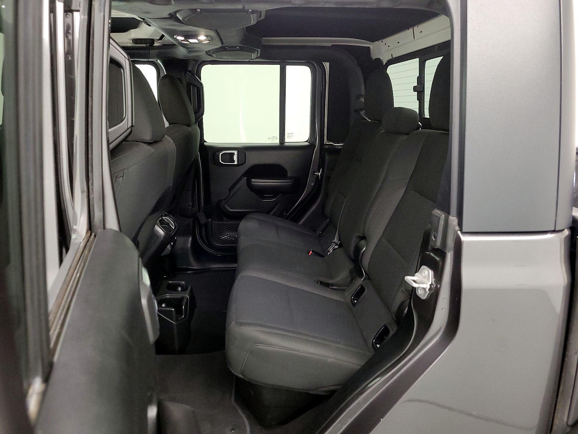 Thumbnail: 2020 Jeep Gladiator - 19