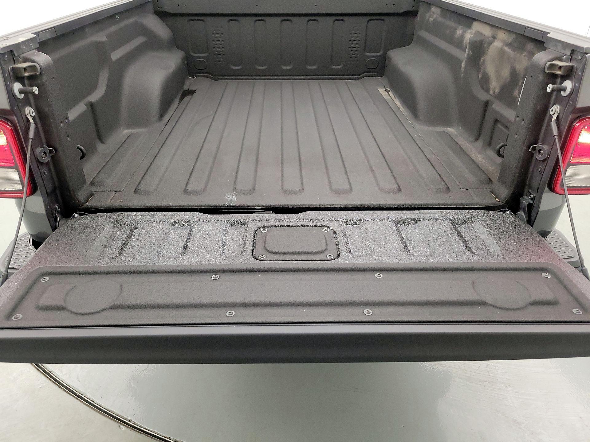 Thumbnail: 2020 Jeep Gladiator - 20