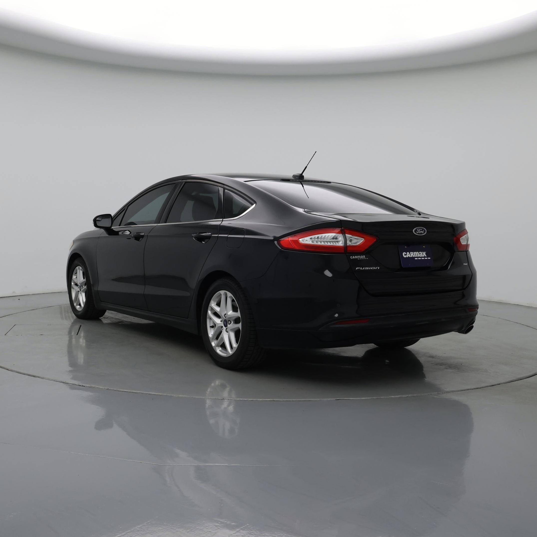 Thumbnail: 2016 Ford Fusion - 2