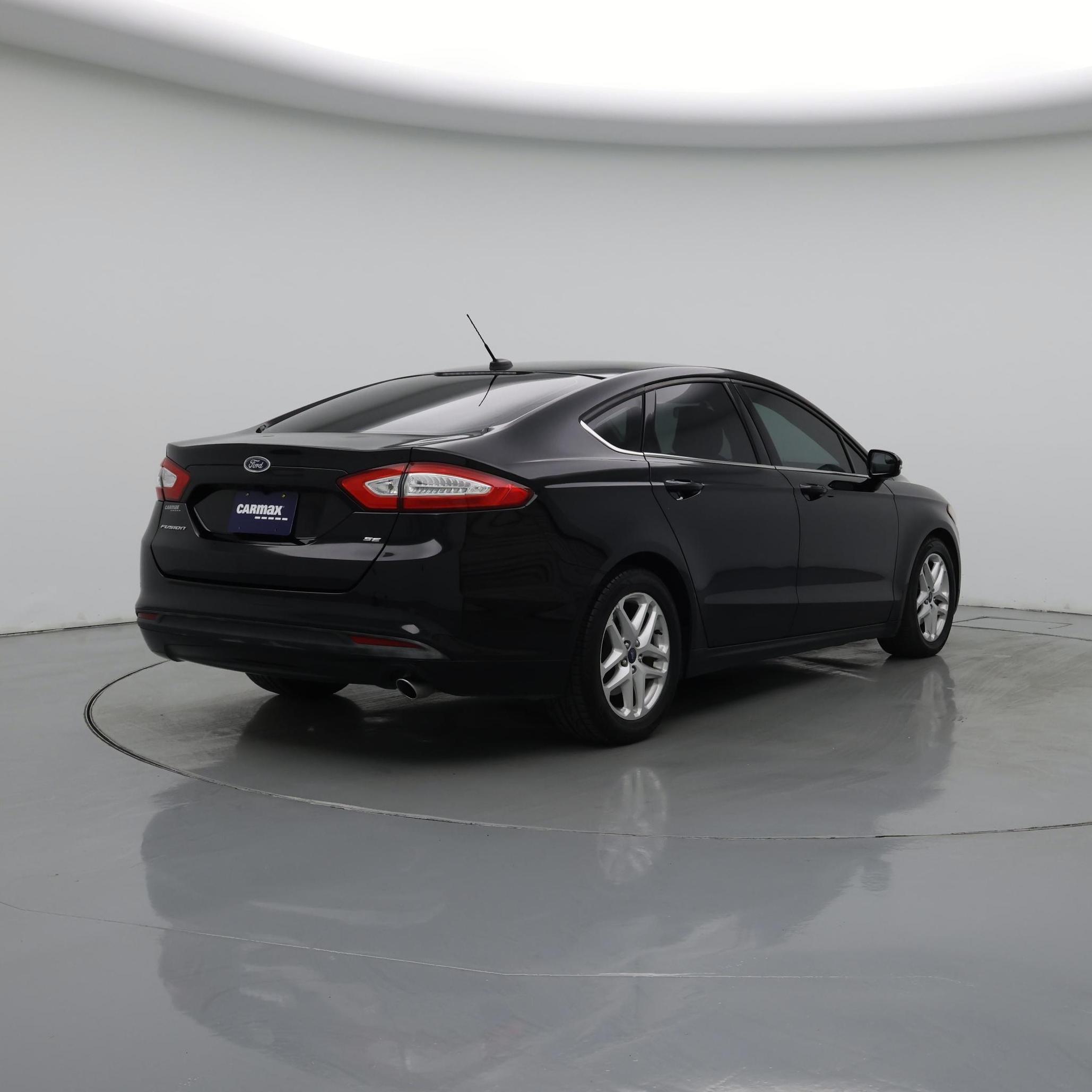 Thumbnail: 2016 Ford Fusion - 8