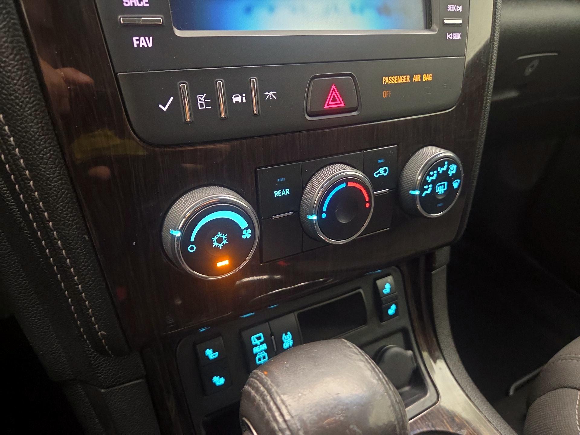 Thumbnail: 2016 Chevrolet Traverse - 16