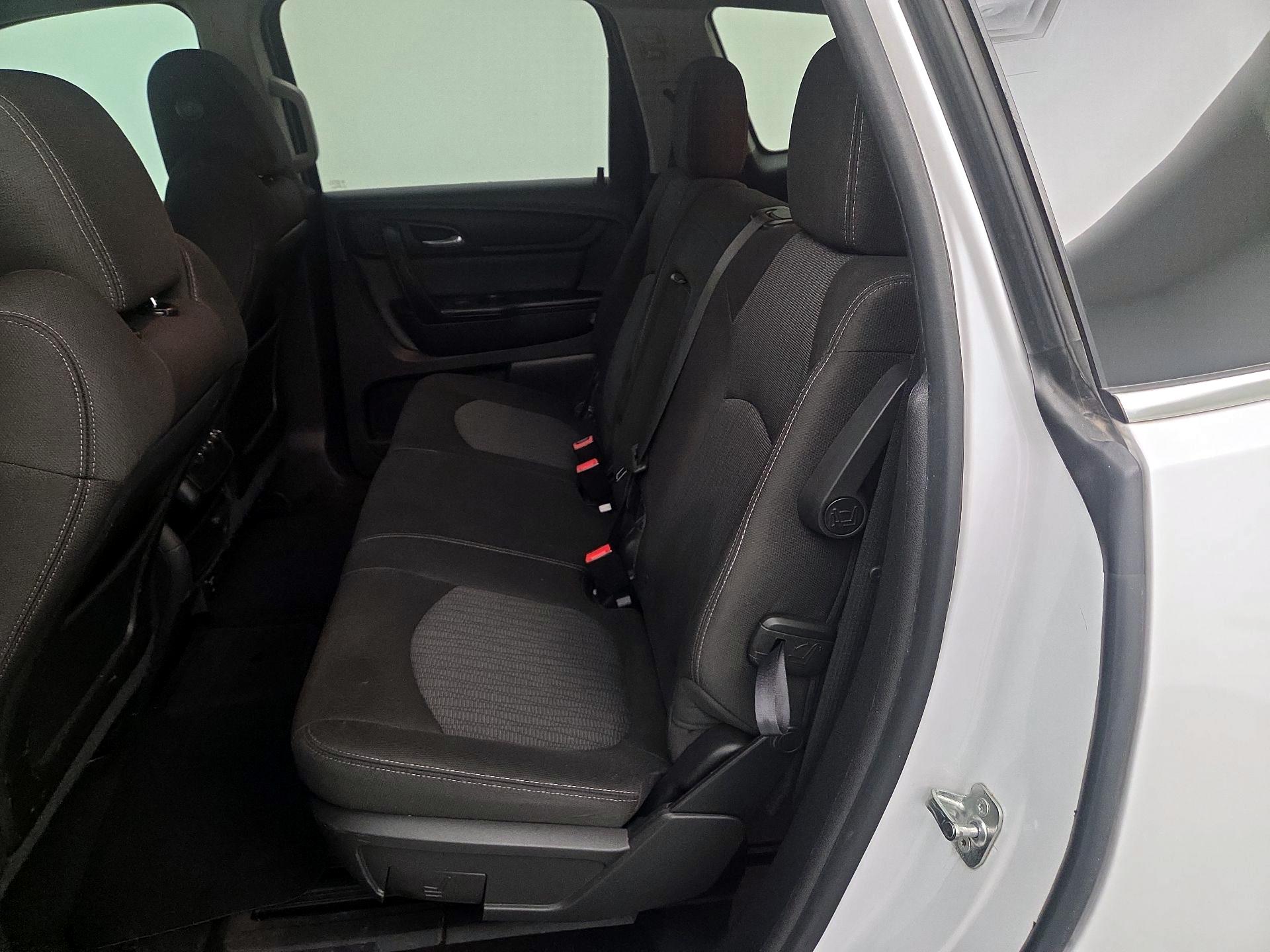 Thumbnail: 2016 Chevrolet Traverse - 19