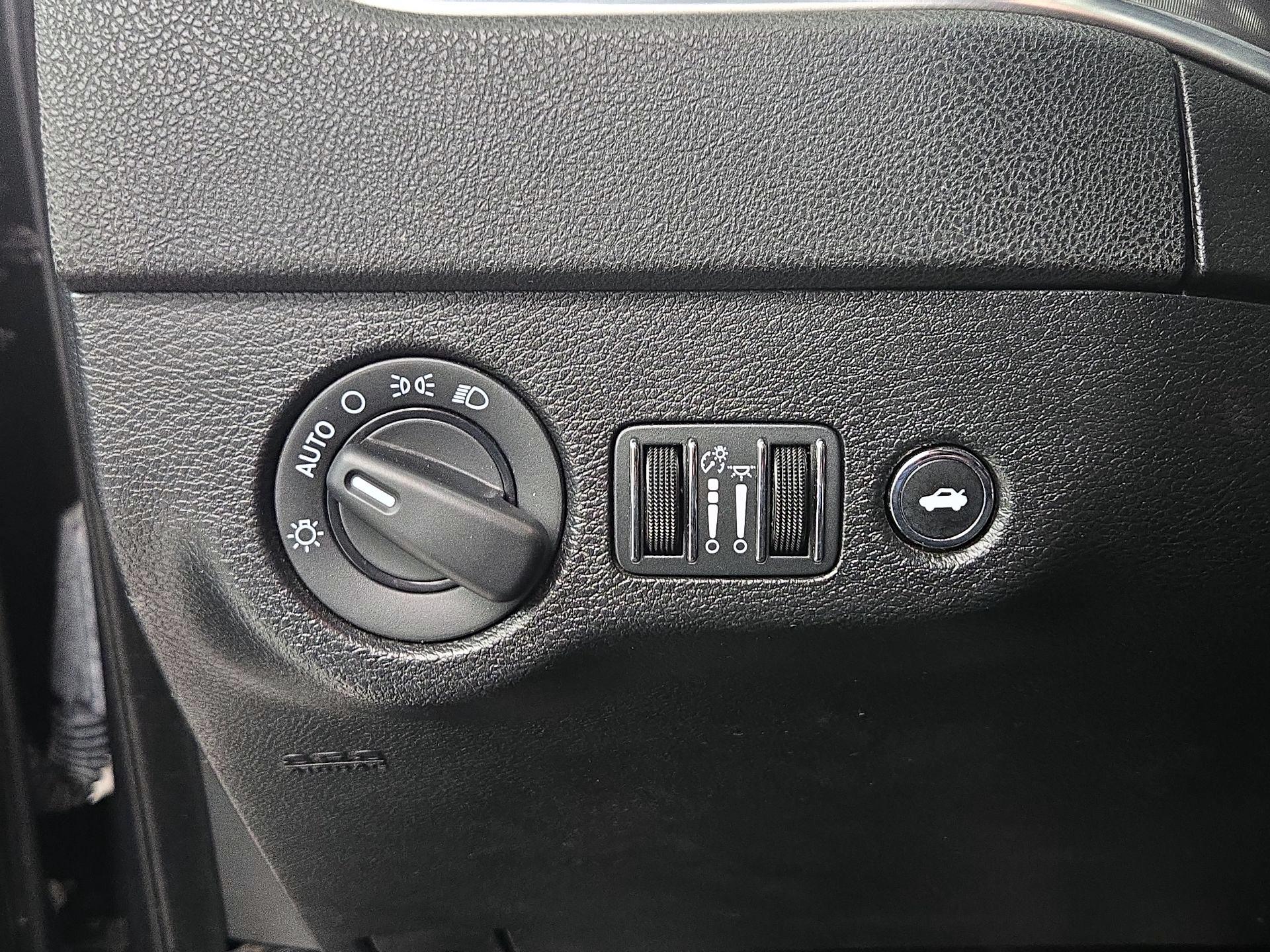 Thumbnail: 2023 Jeep Grand Cherokee - 13