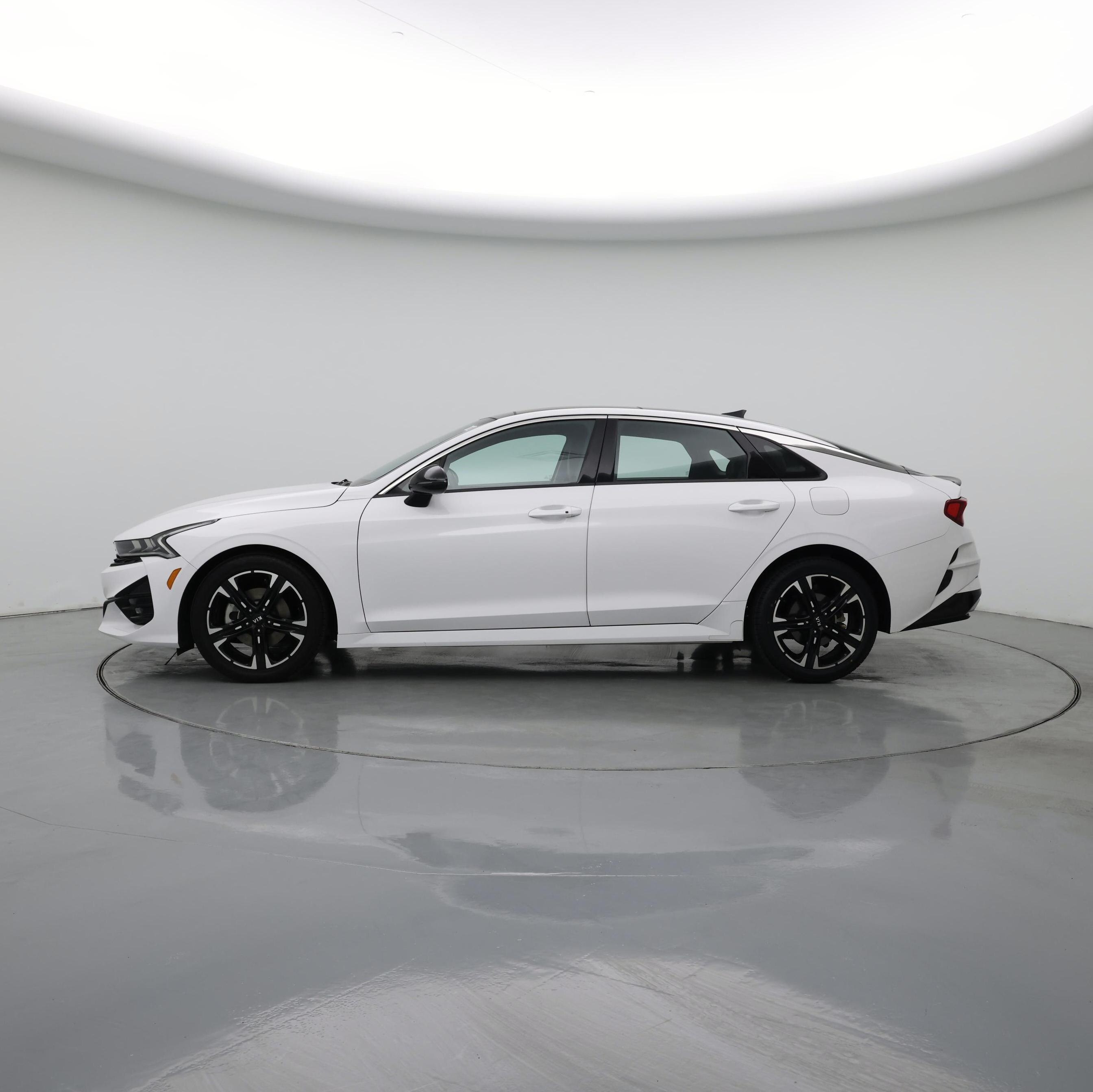 Thumbnail: 2021 Kia K5 - 3