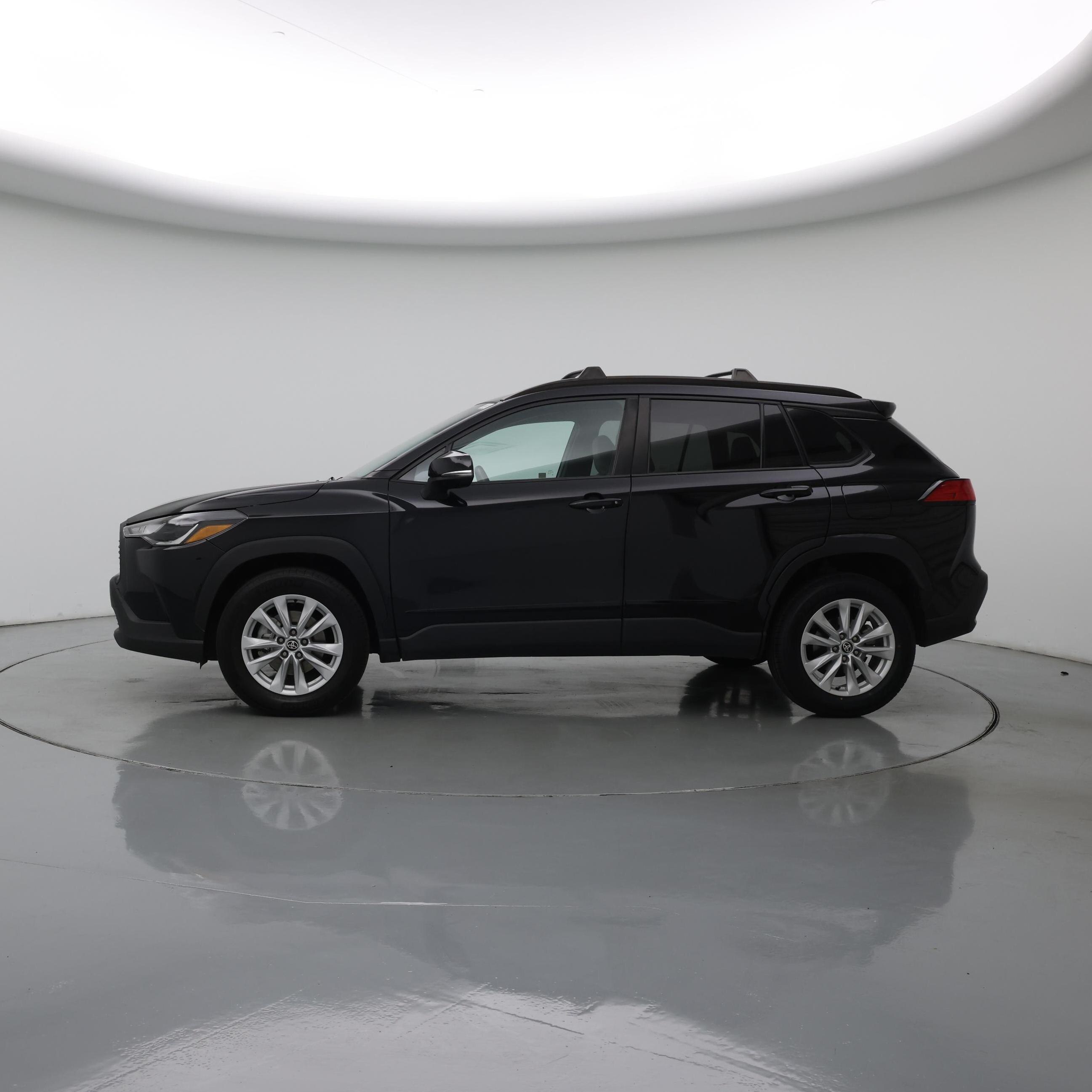 Thumbnail: 2022 Toyota Corolla Cross - 3