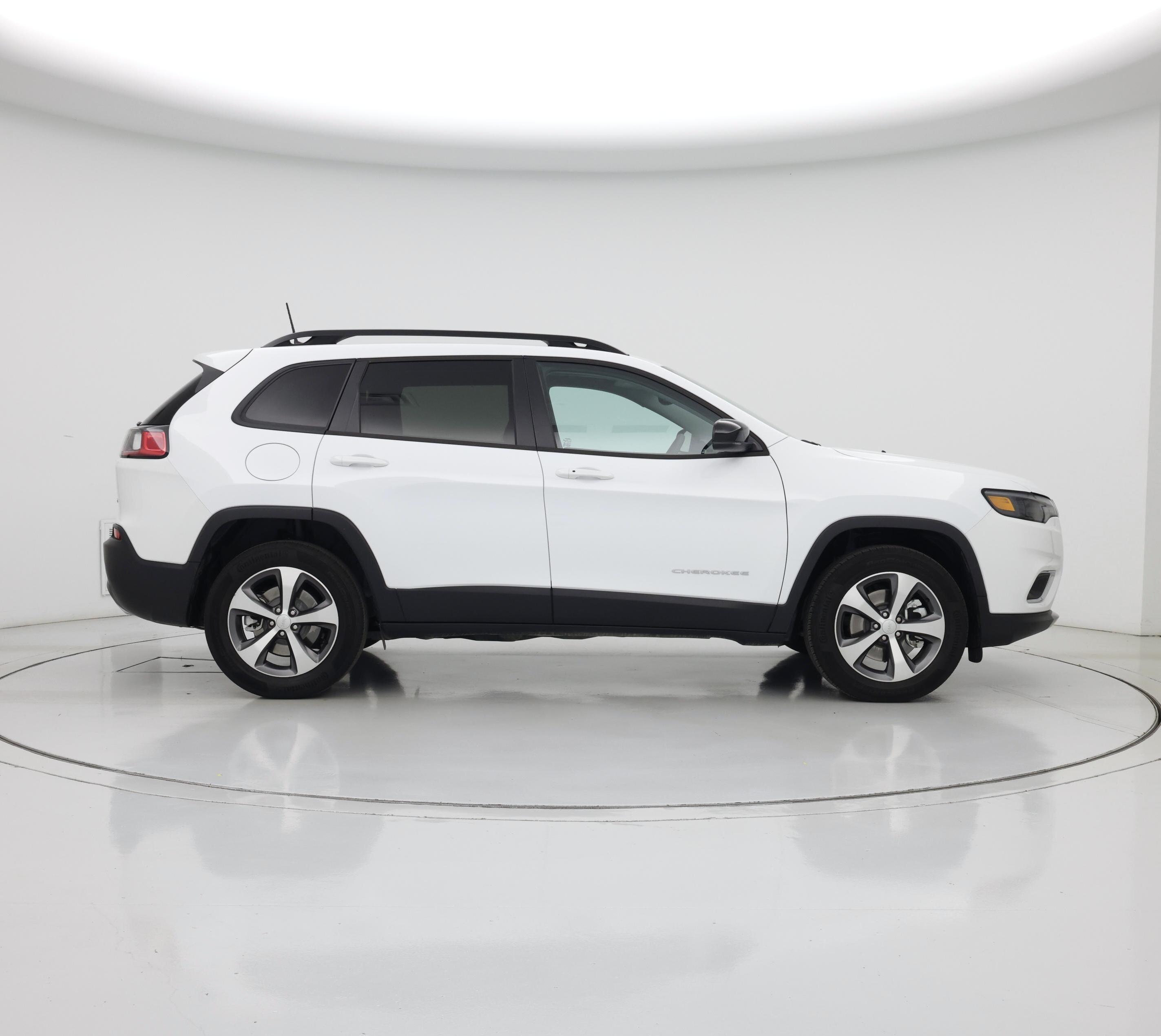 Thumbnail: 2022 Jeep Cherokee - 7