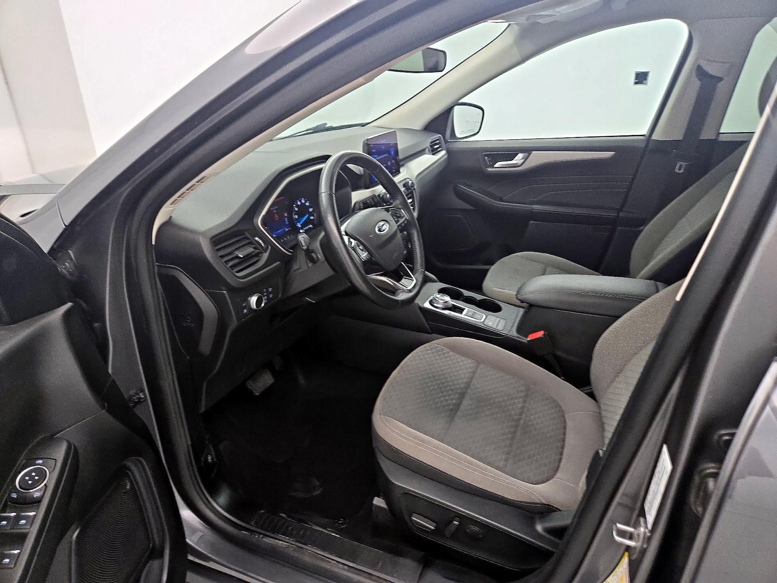 Power Seat(s) & Side Airbags