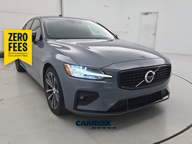 Gray 2022 Volvo S60 B5 Momentum AWD Sedan All-Wheel Drive Automatic