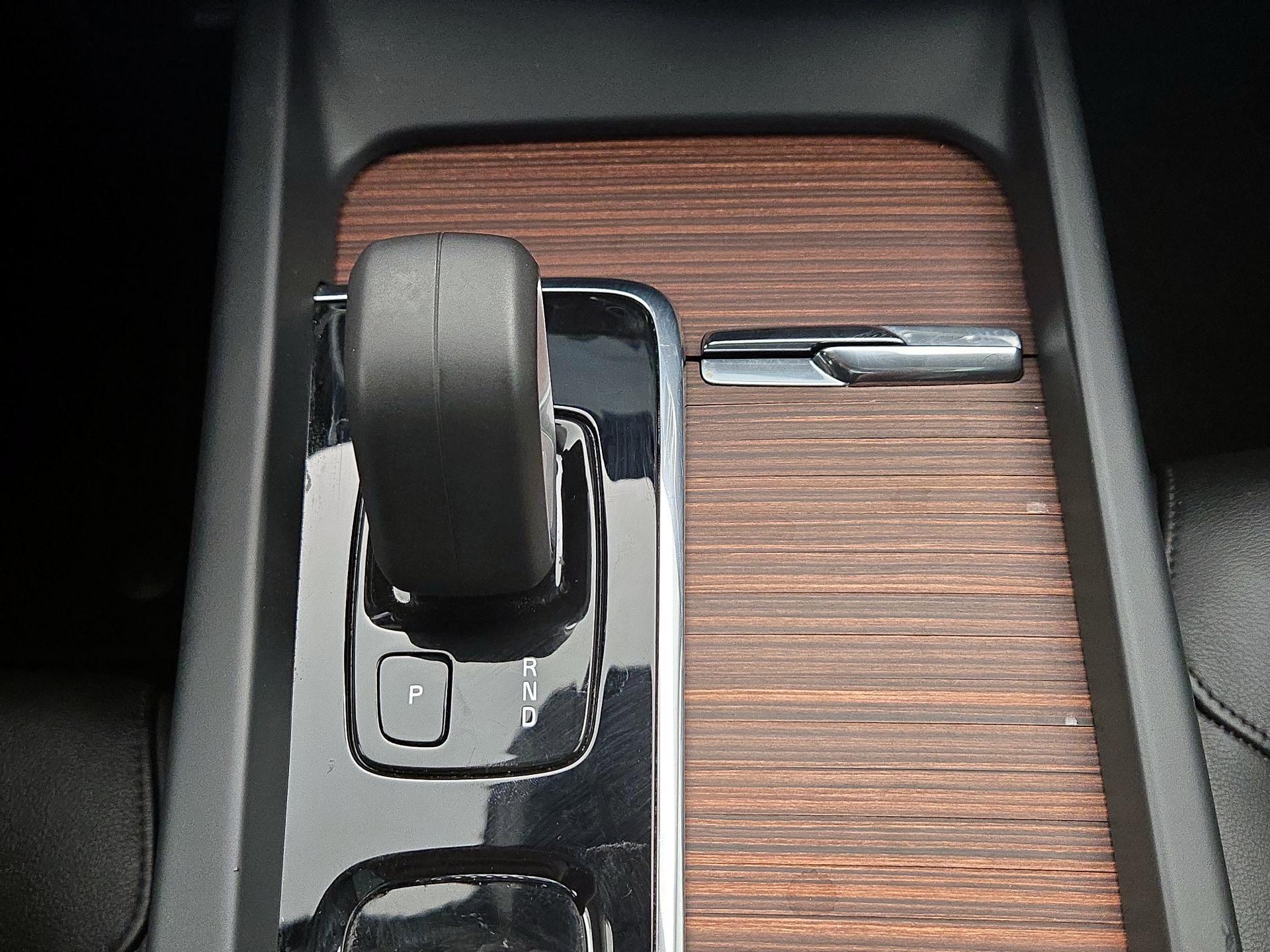 Thumbnail: 2022 Volvo S60 - 15