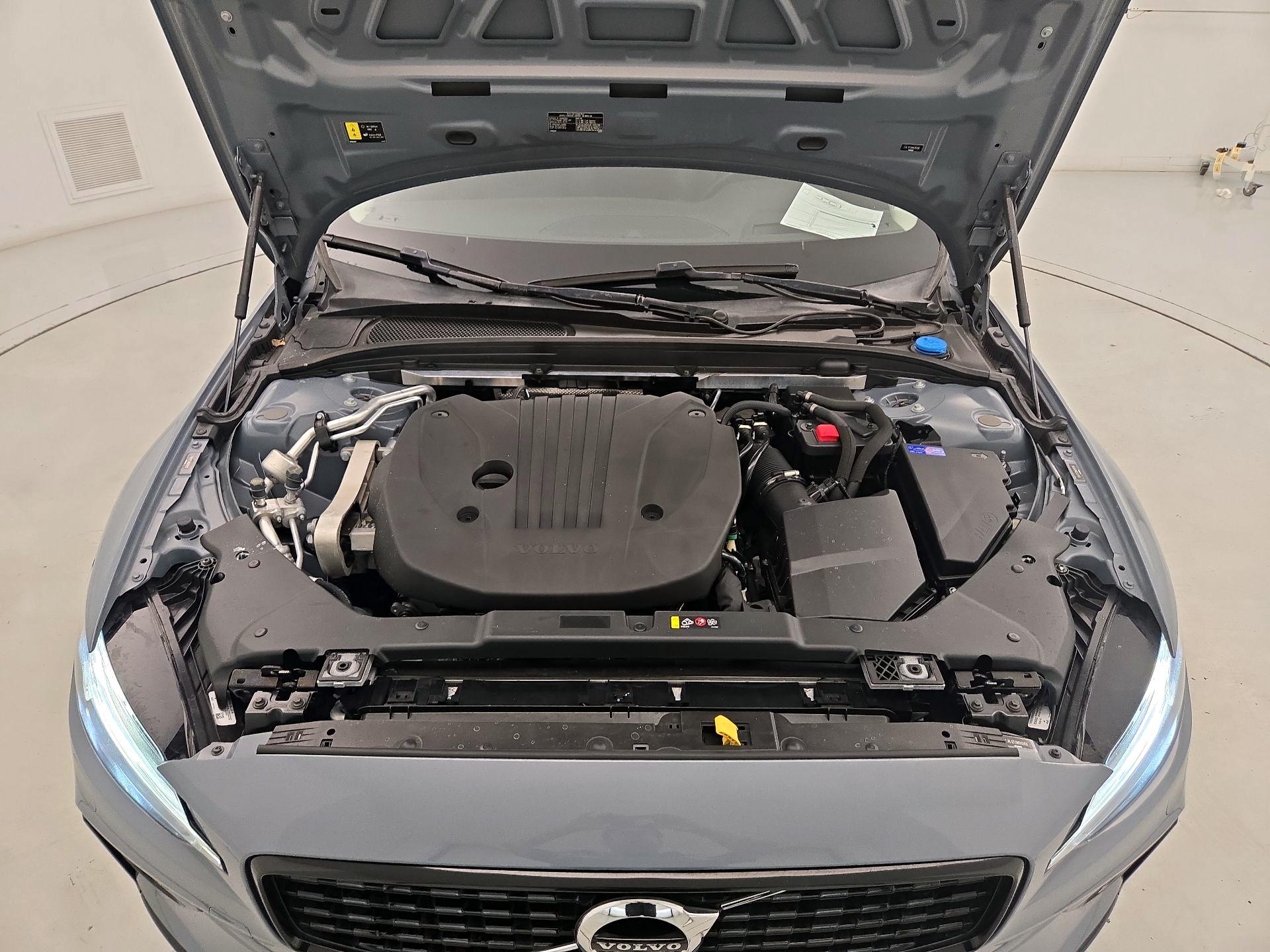 Thumbnail: 2022 Volvo S60 - 20
