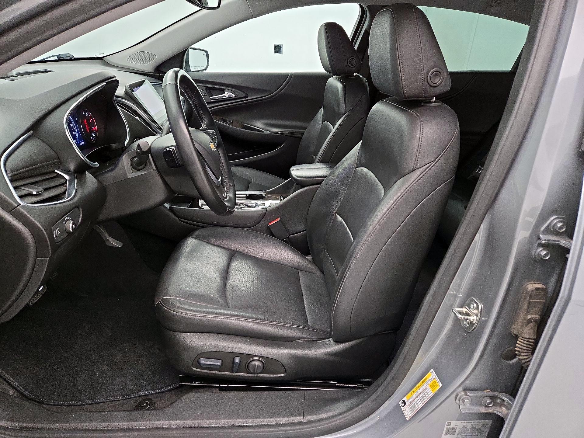 Thumbnail: 2023 Chevrolet Malibu - 11