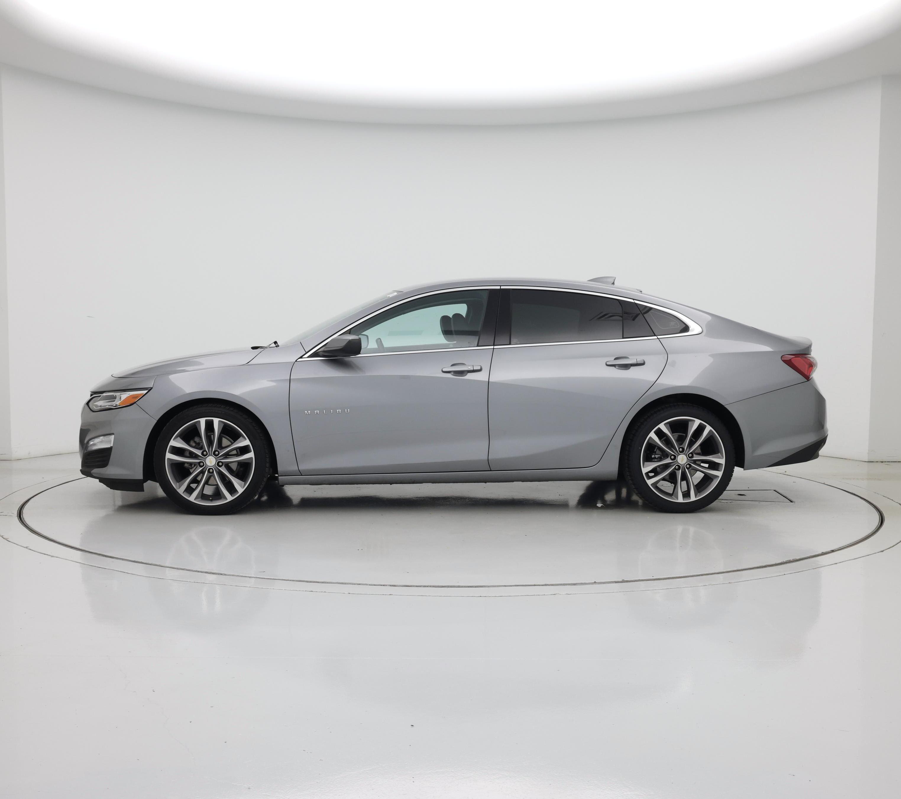 Thumbnail: 2023 Chevrolet Malibu - 3