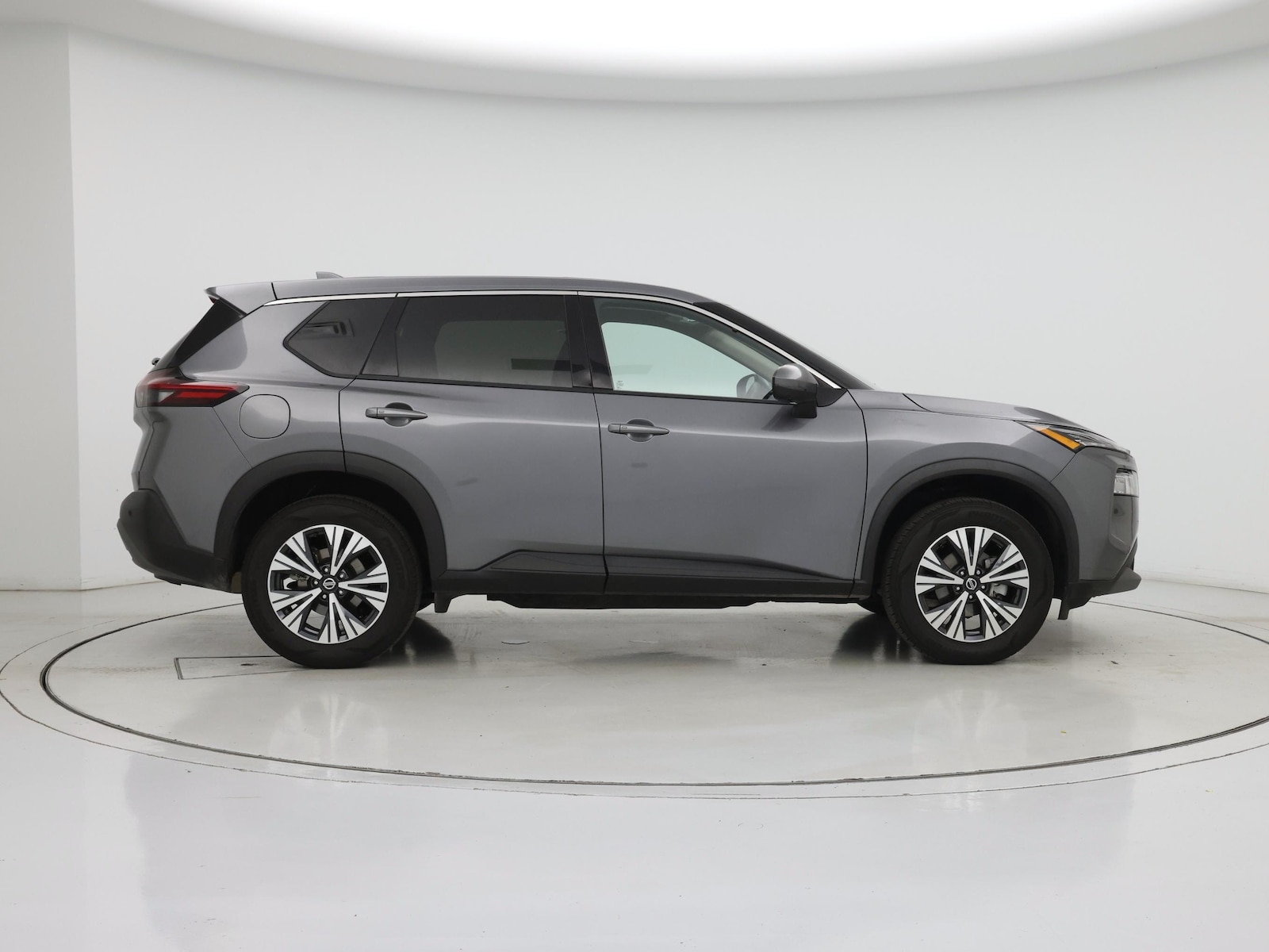2021 Nissan Rogue SV - Photo 8