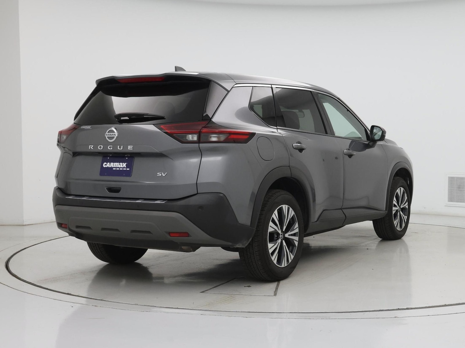2021 Nissan Rogue SV - Photo 9
