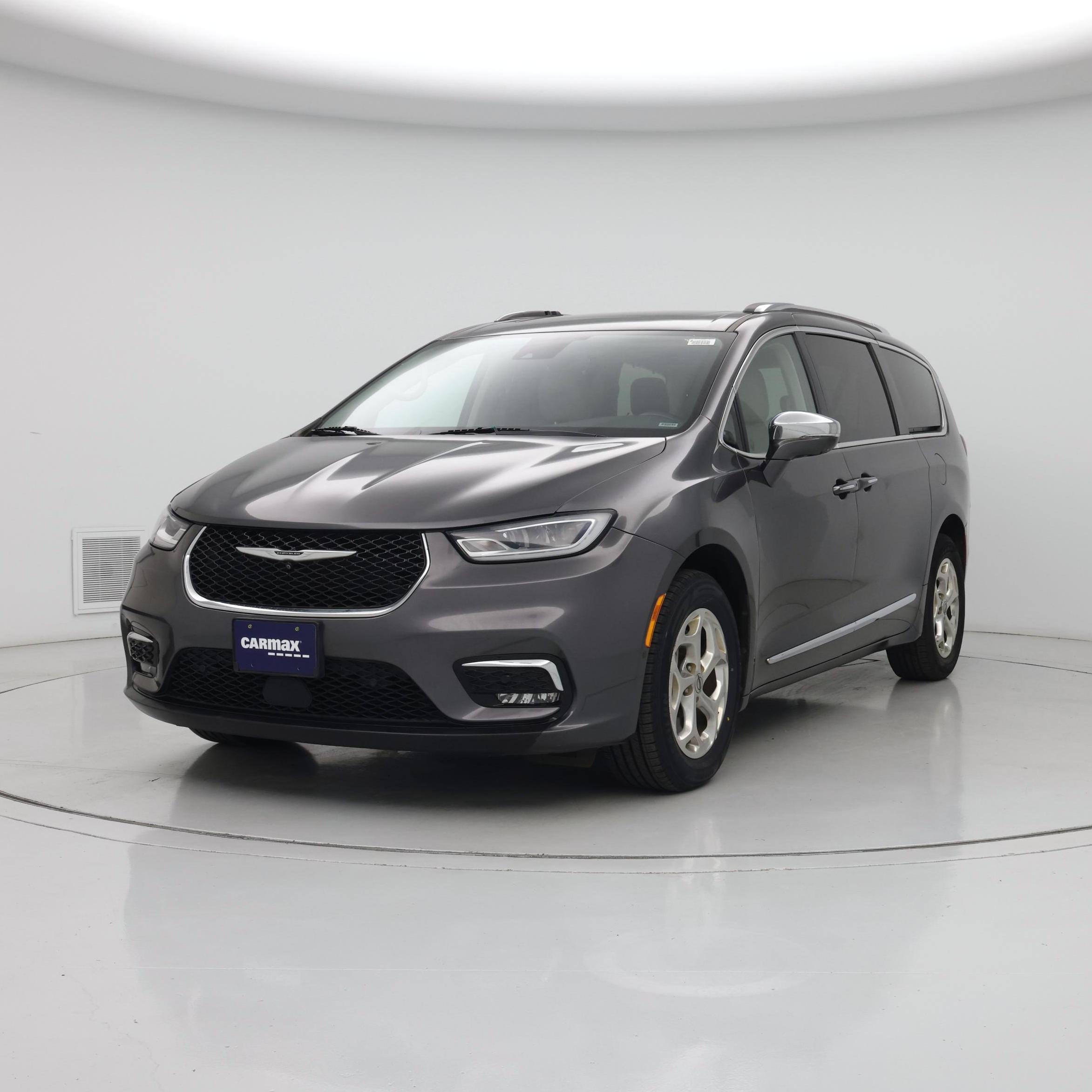 Thumbnail: 2021 Chrysler Pacifica - 4