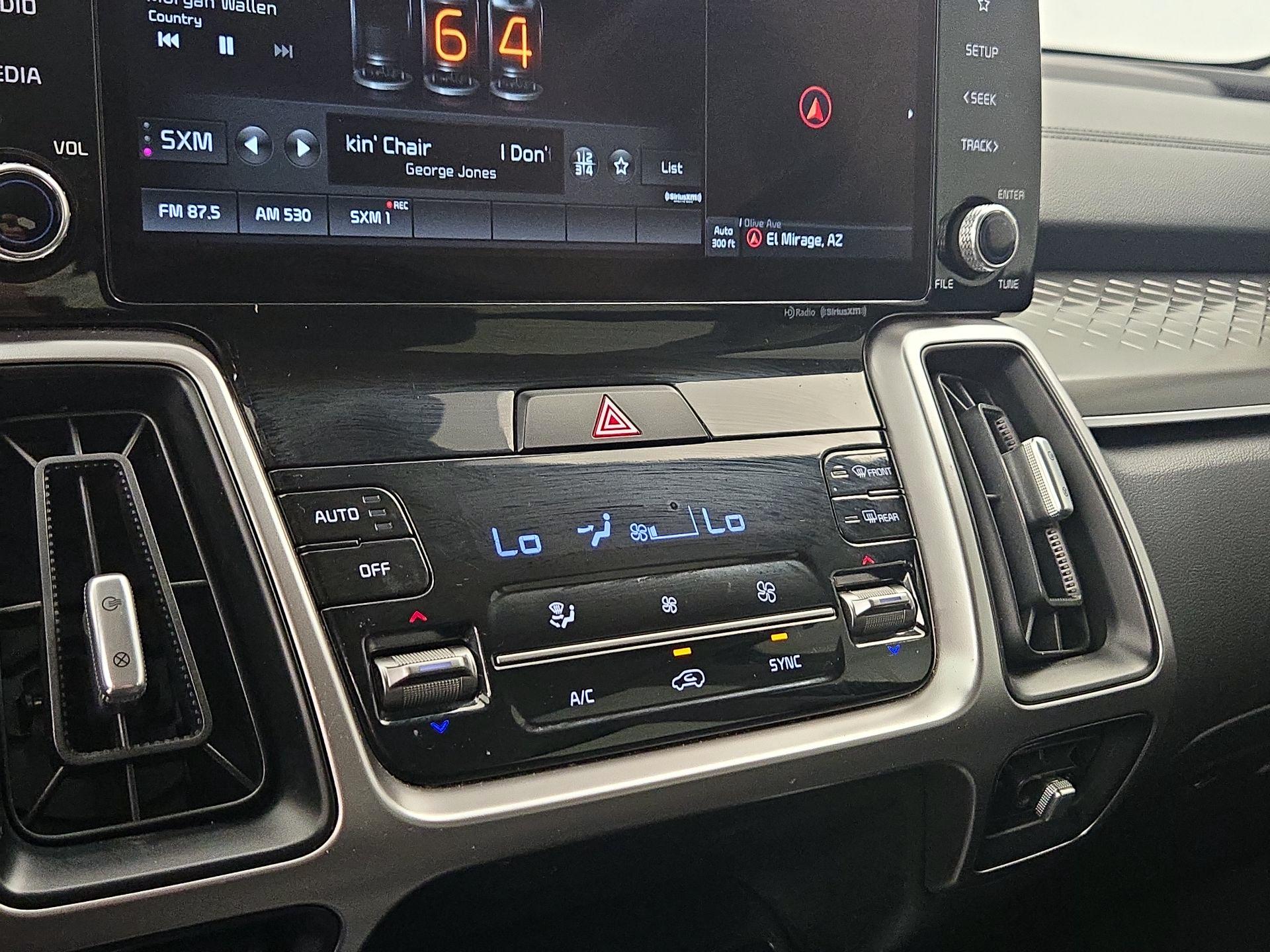 Thumbnail: 2022 Kia Sorento - 17