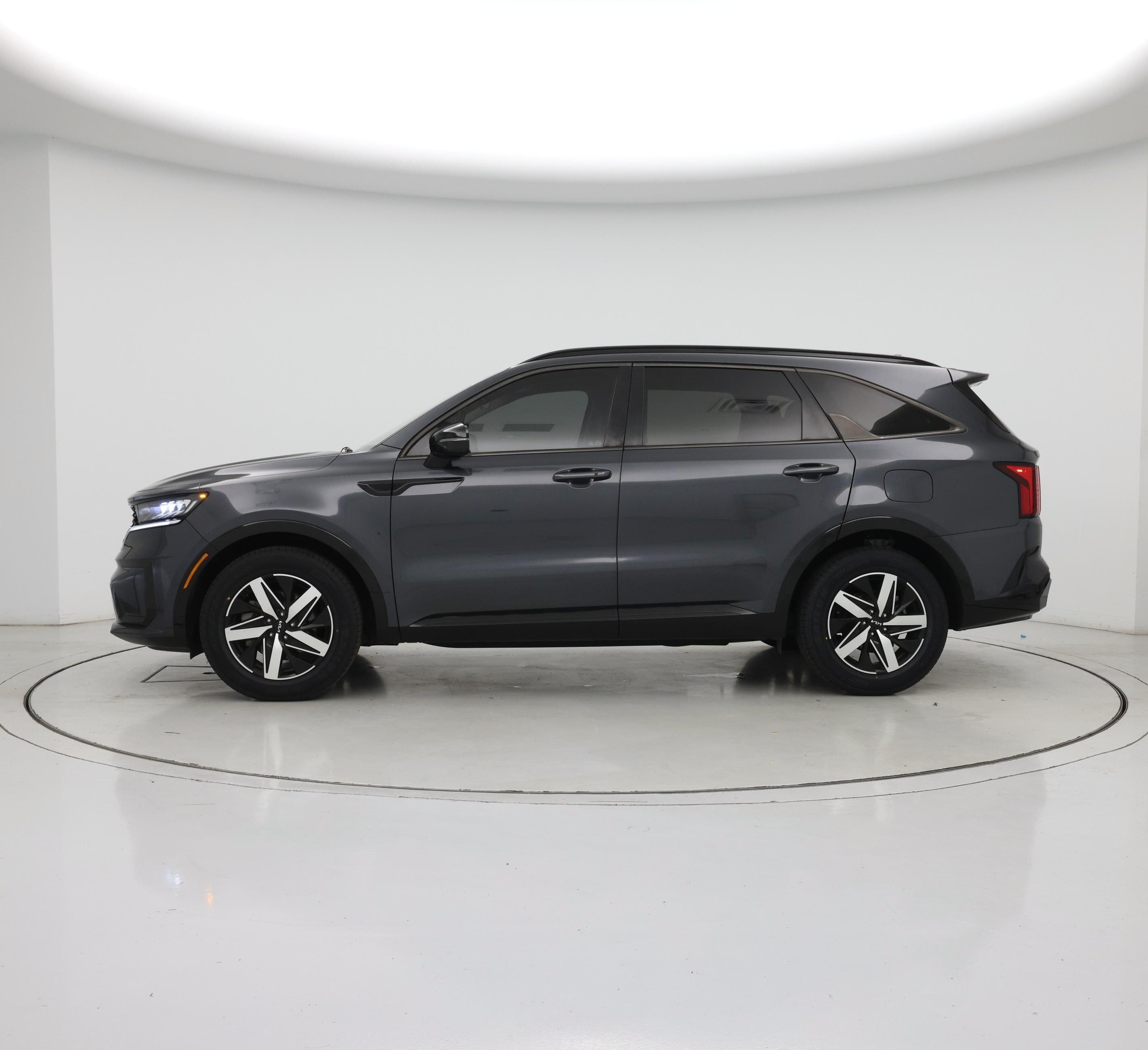 Thumbnail: 2022 Kia Sorento - 3