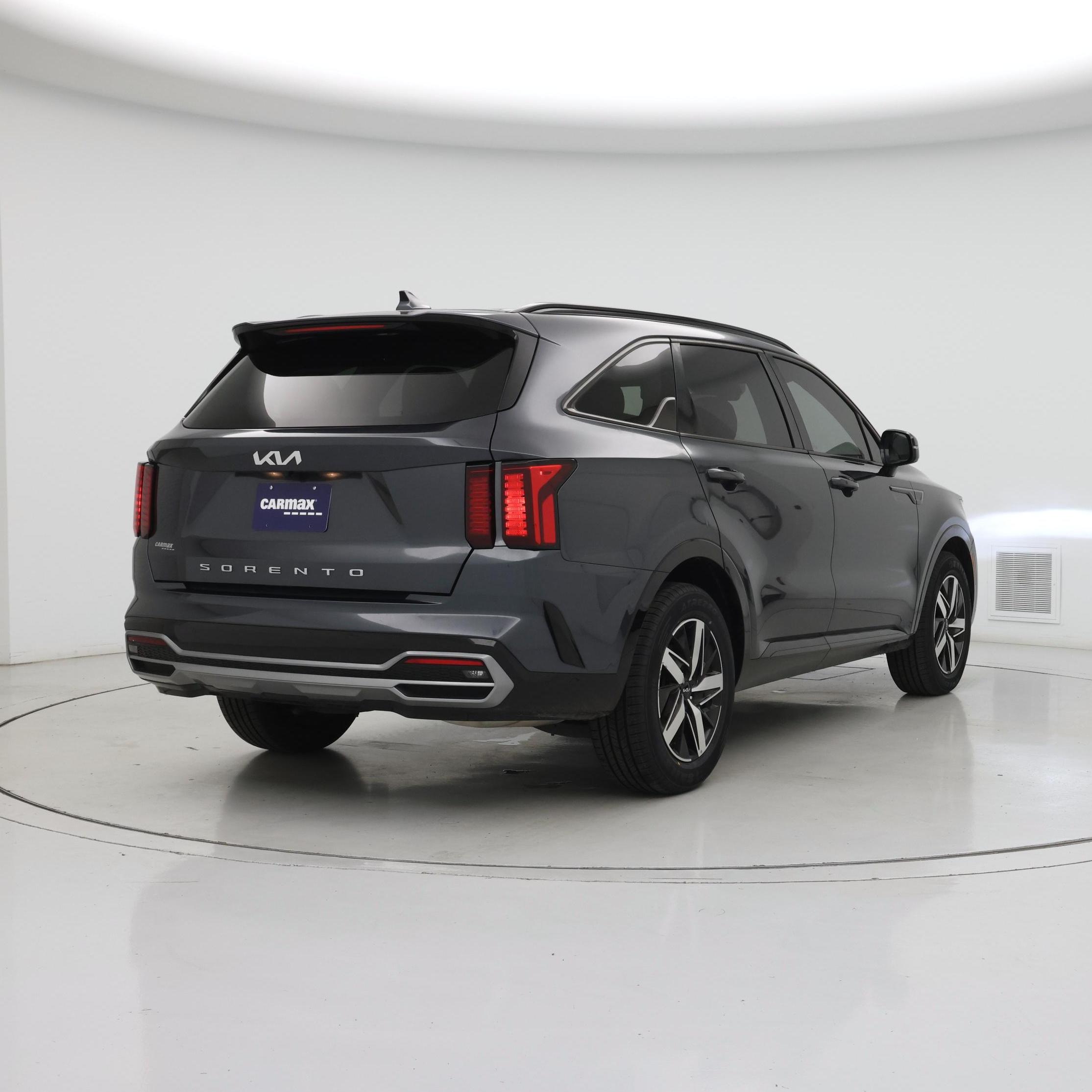 Thumbnail: 2022 Kia Sorento - 8