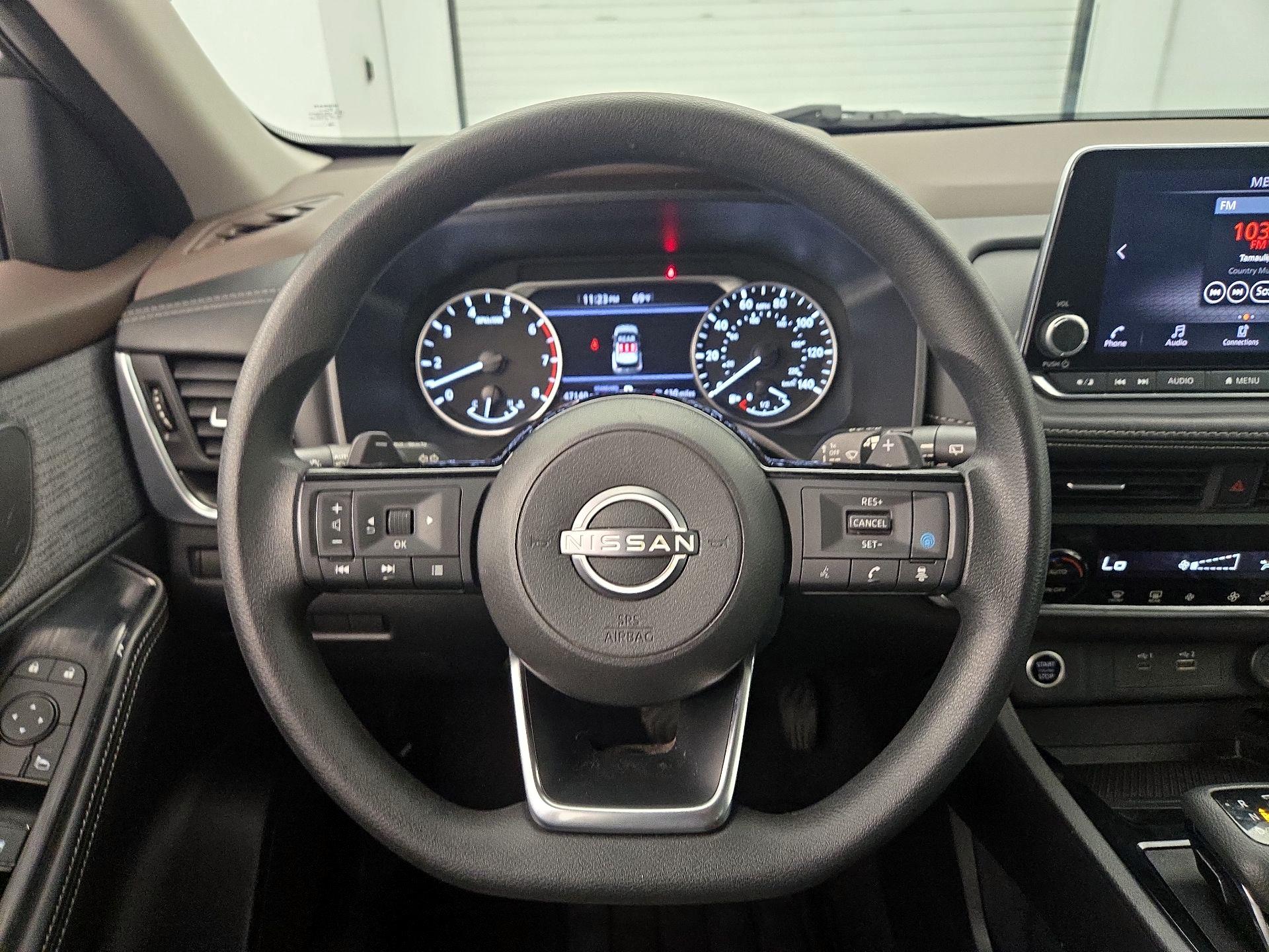Thumbnail: 2023 Nissan Rogue - 10