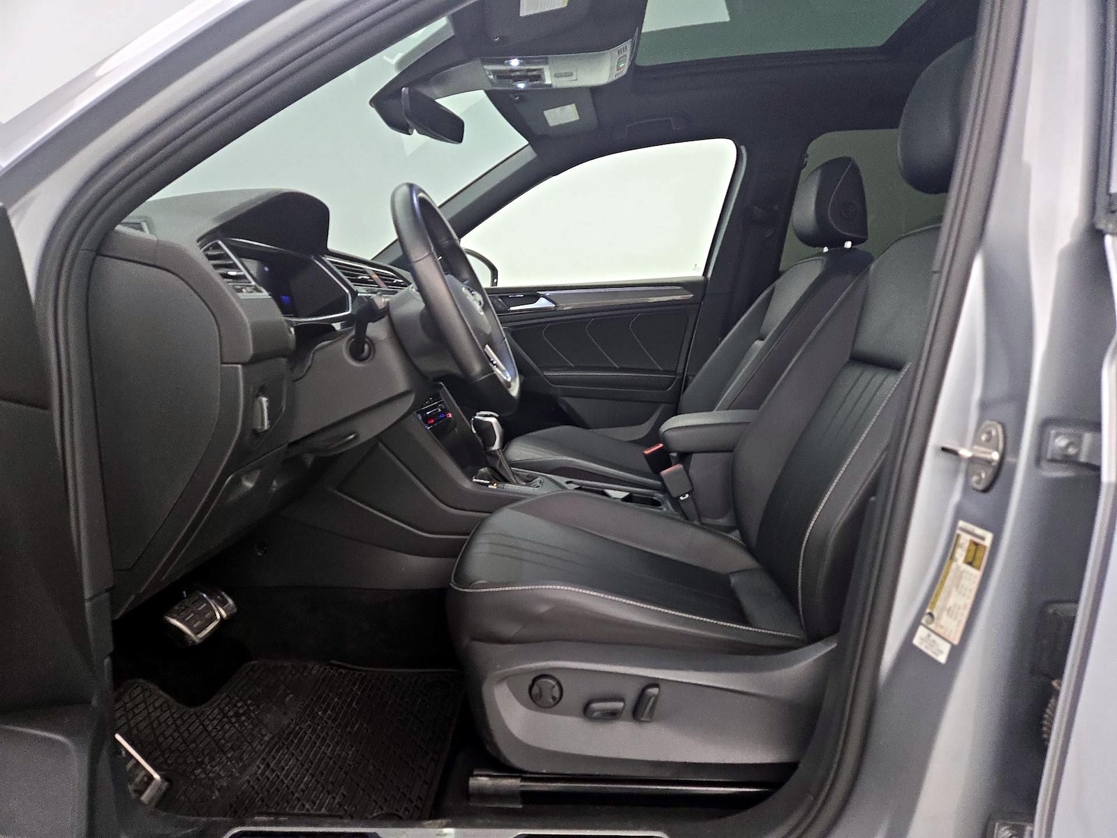 2023 Volkswagen Tiguan SE R-LINE BLACK - Photo 10