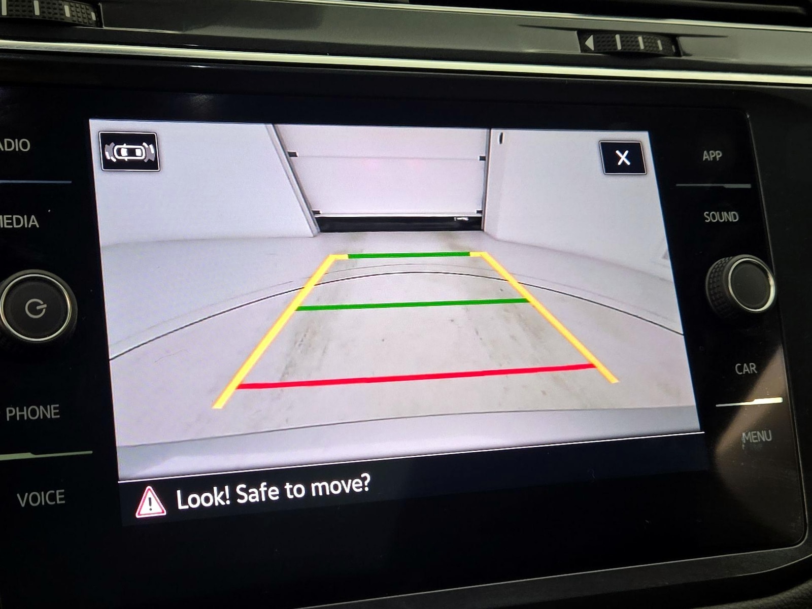 2023 Volkswagen Tiguan SE R-LINE BLACK - Photo 13