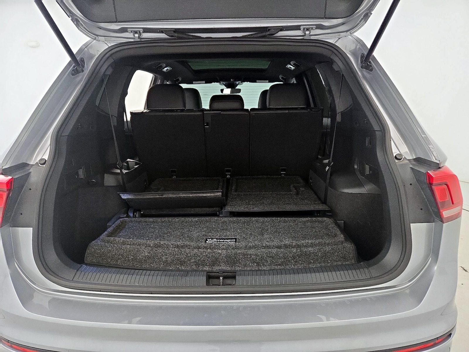 2023 Volkswagen Tiguan SE R-LINE BLACK - Photo 22