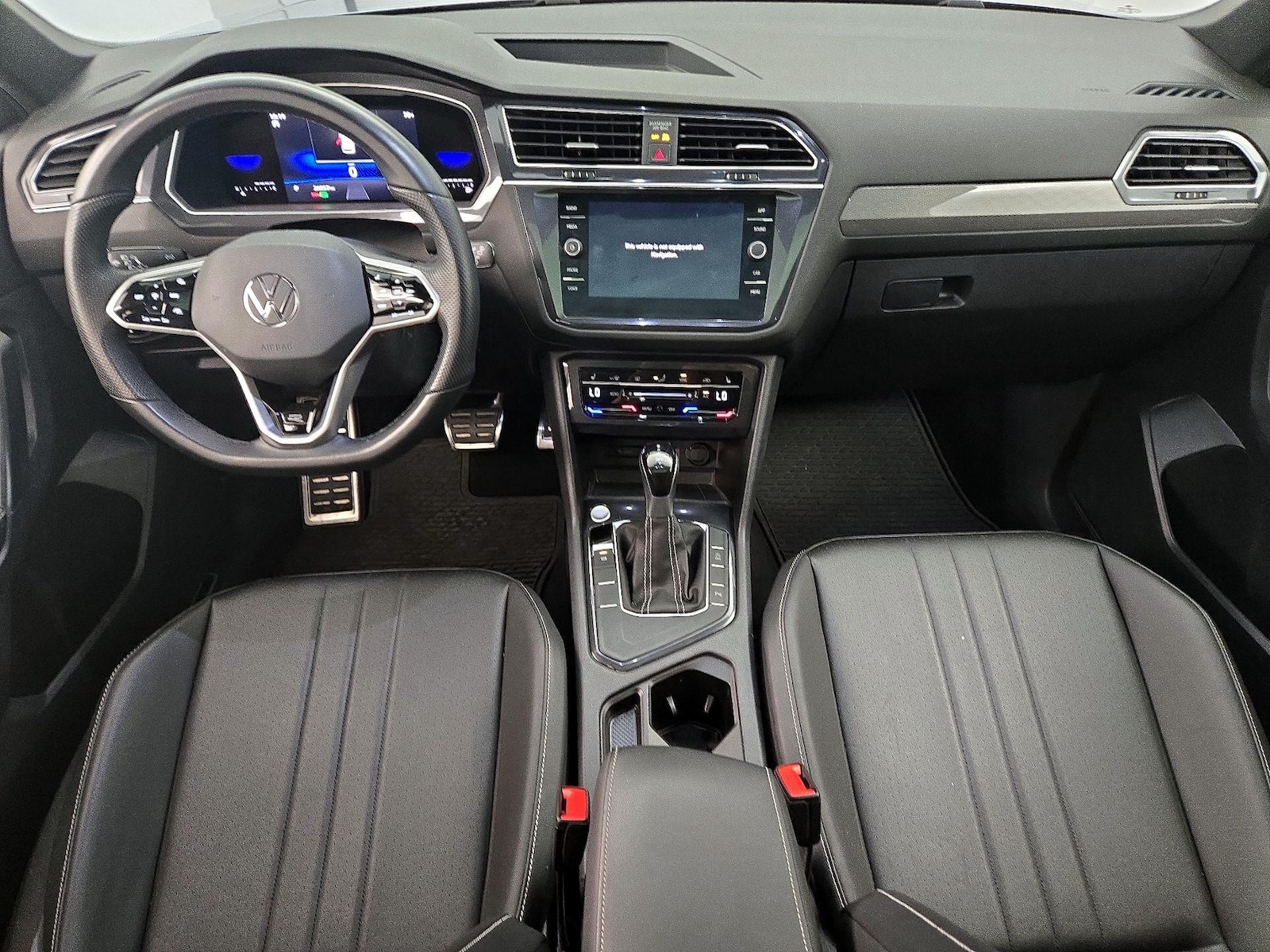 2023 Volkswagen Tiguan SE R-LINE BLACK - Photo 8