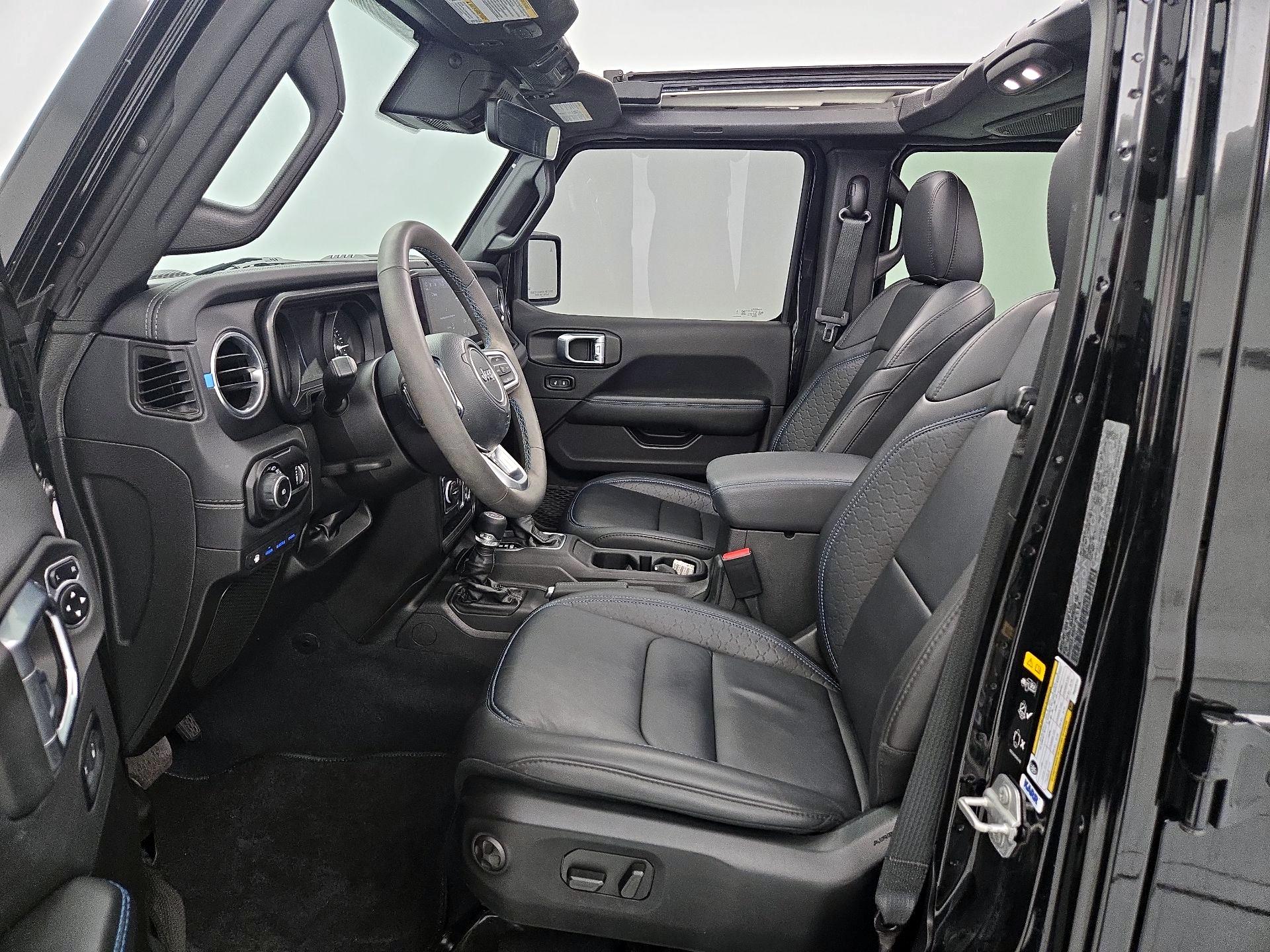 Thumbnail: 2024 Jeep Wrangler - 11