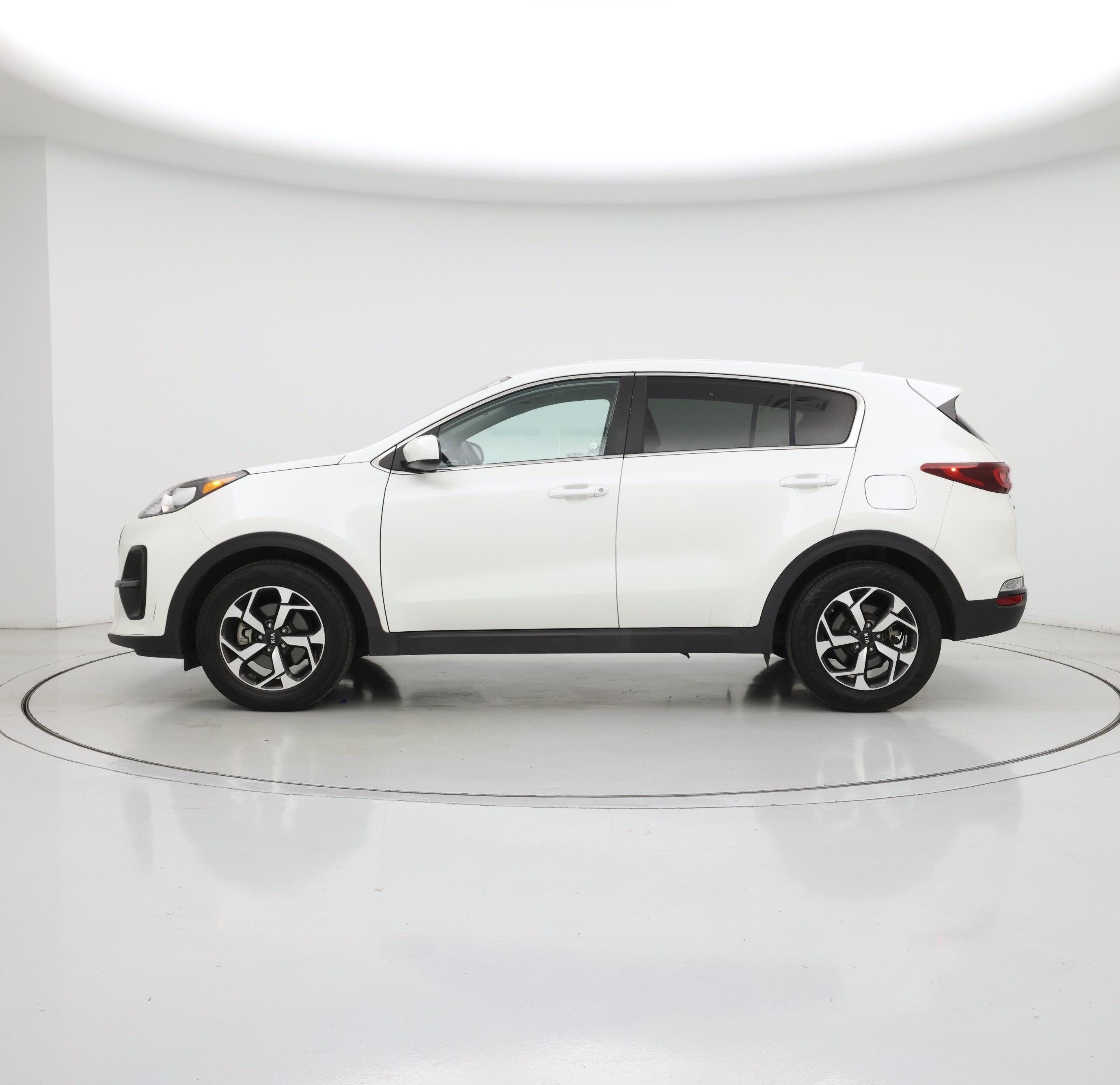 Thumbnail: 2021 Kia Sportage - 3