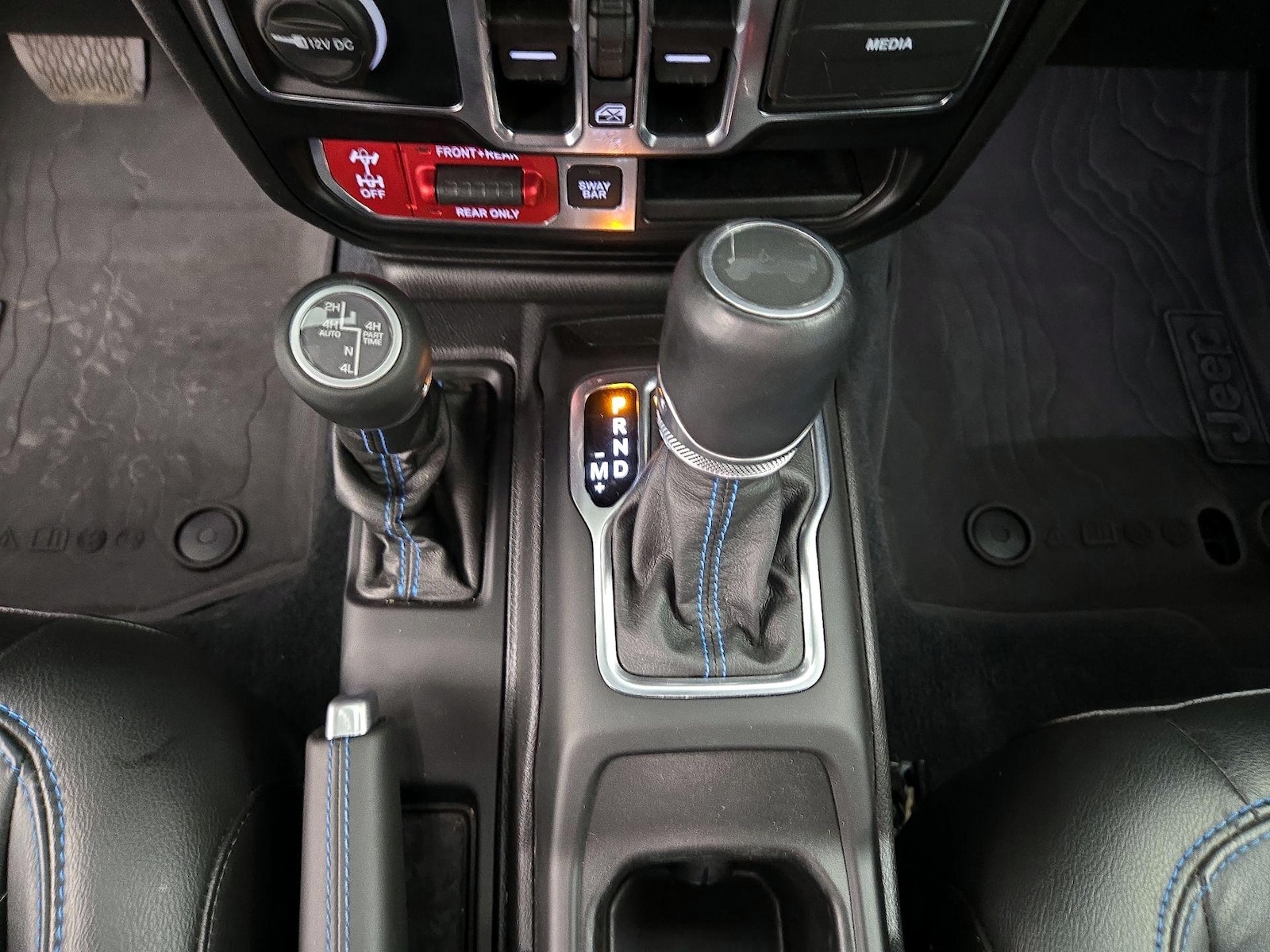 2022 Jeep Wrangler Unlimited Rubicon 4XE - Photo 17