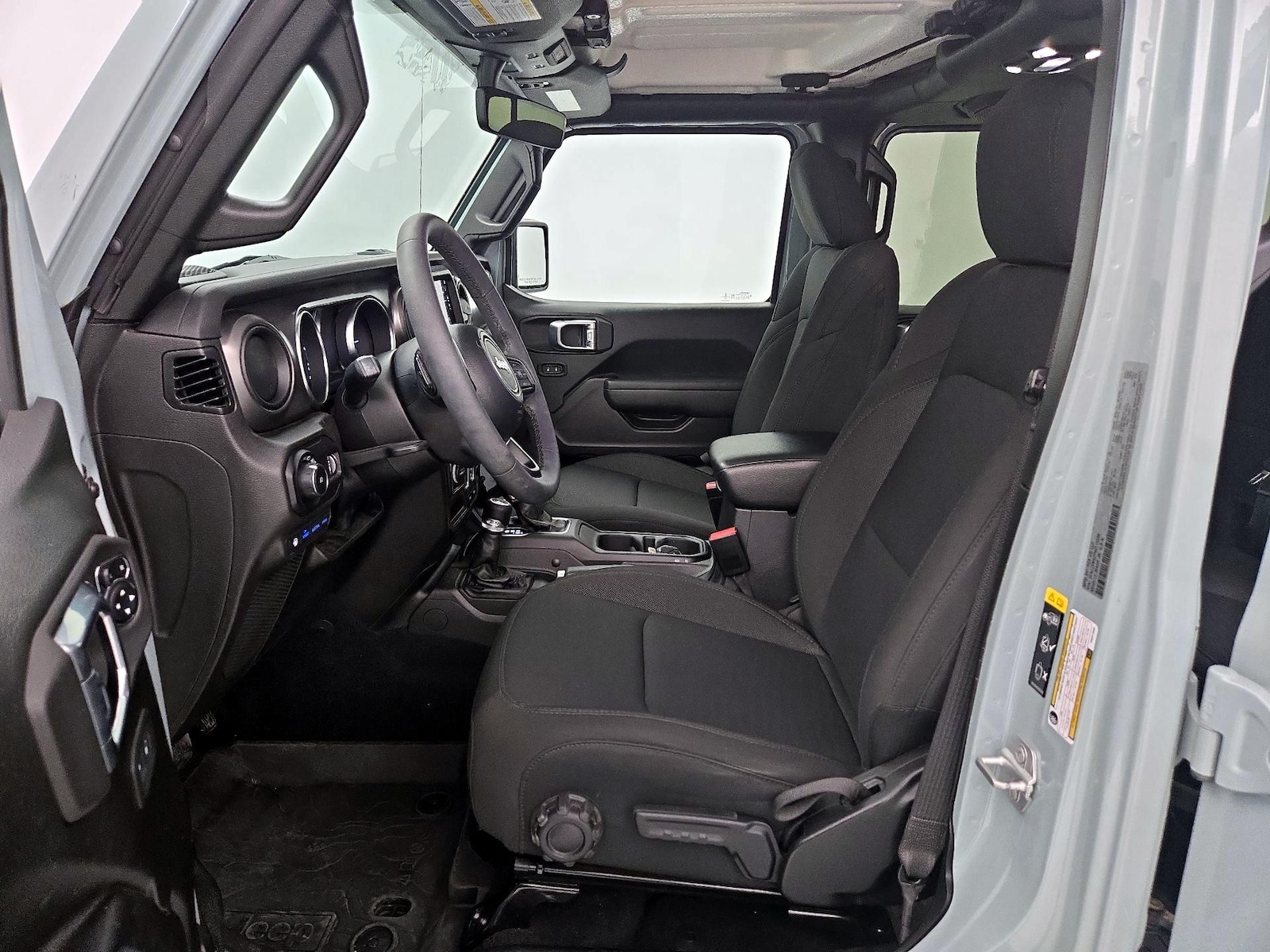 2023 Jeep Wrangler 4xe Willys 4XE - Photo 12