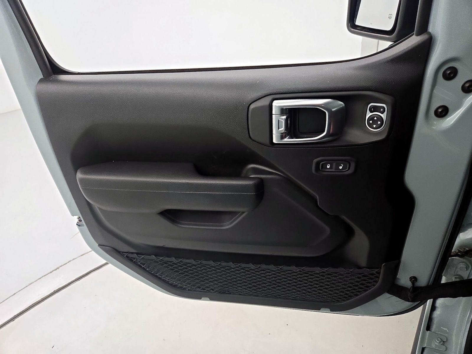 2023 Jeep Wrangler 4xe Willys 4XE - Photo 13