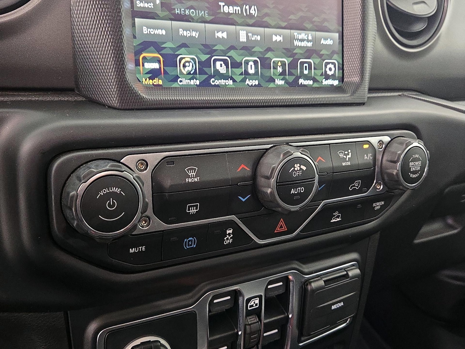 2023 Jeep Wrangler 4xe Willys 4XE - Photo 18