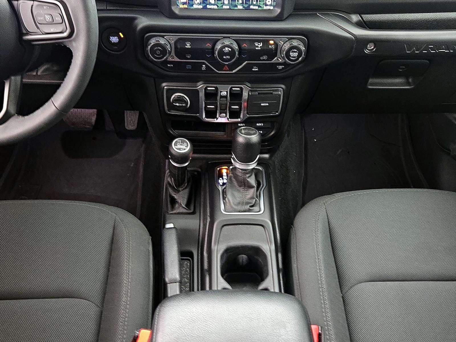 2023 Jeep Wrangler 4xe Willys 4XE - Photo 19