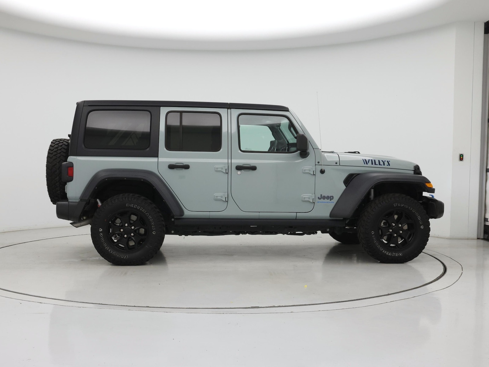 2023 Jeep Wrangler 4xe Willys 4XE - Photo 8