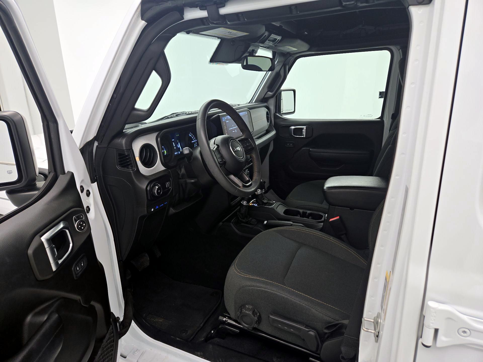 Thumbnail: 2024 Jeep Wrangler - 9