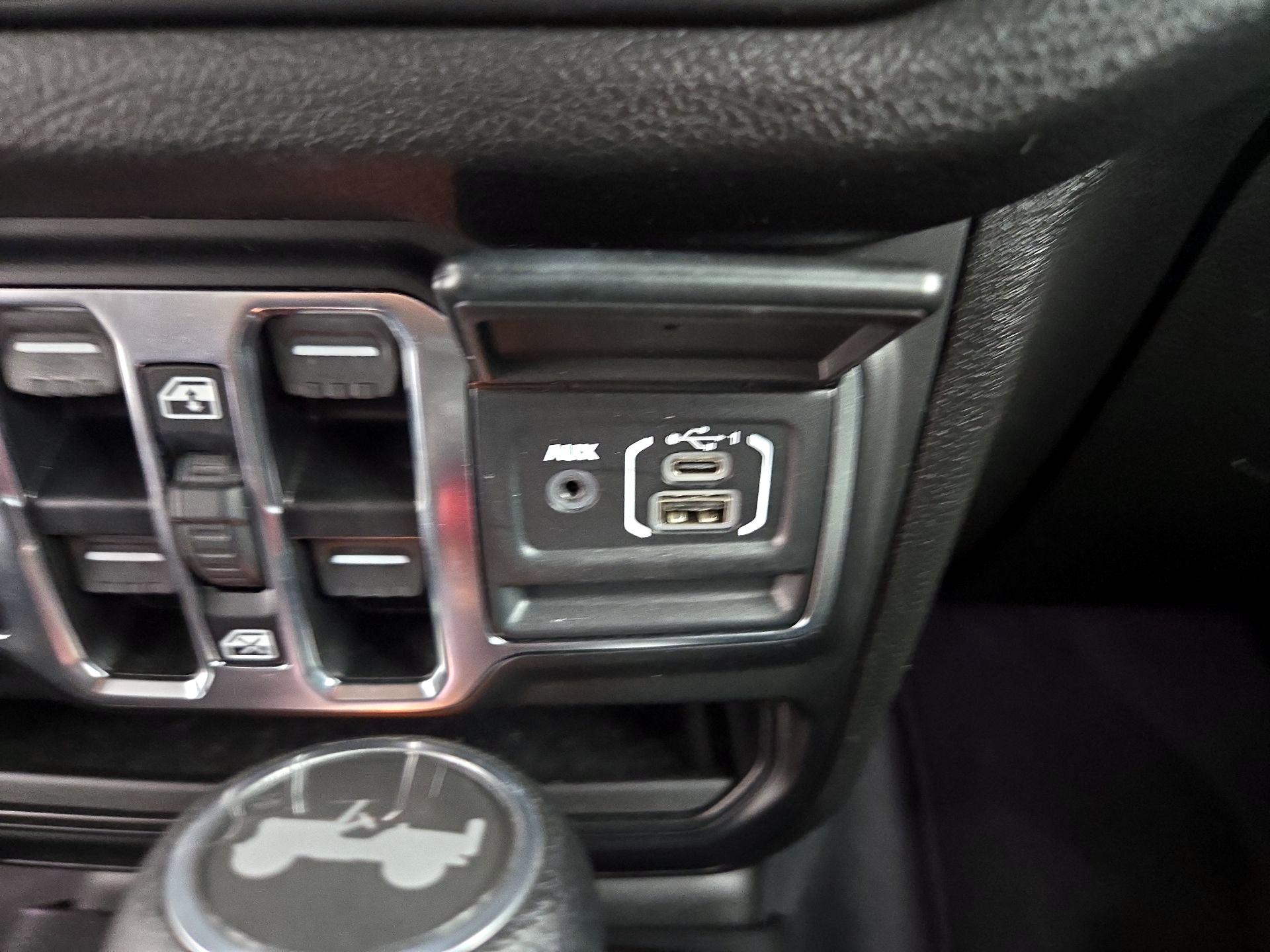 Thumbnail: 2024 Jeep Wrangler - 16