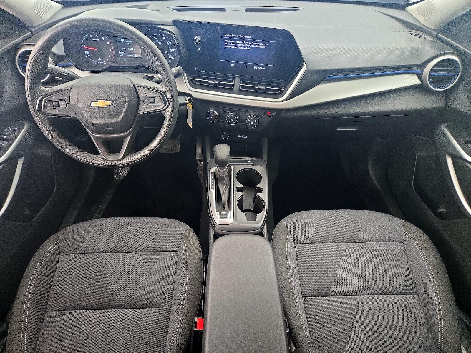 2025 Chevrolet Trax LS - Photo 10