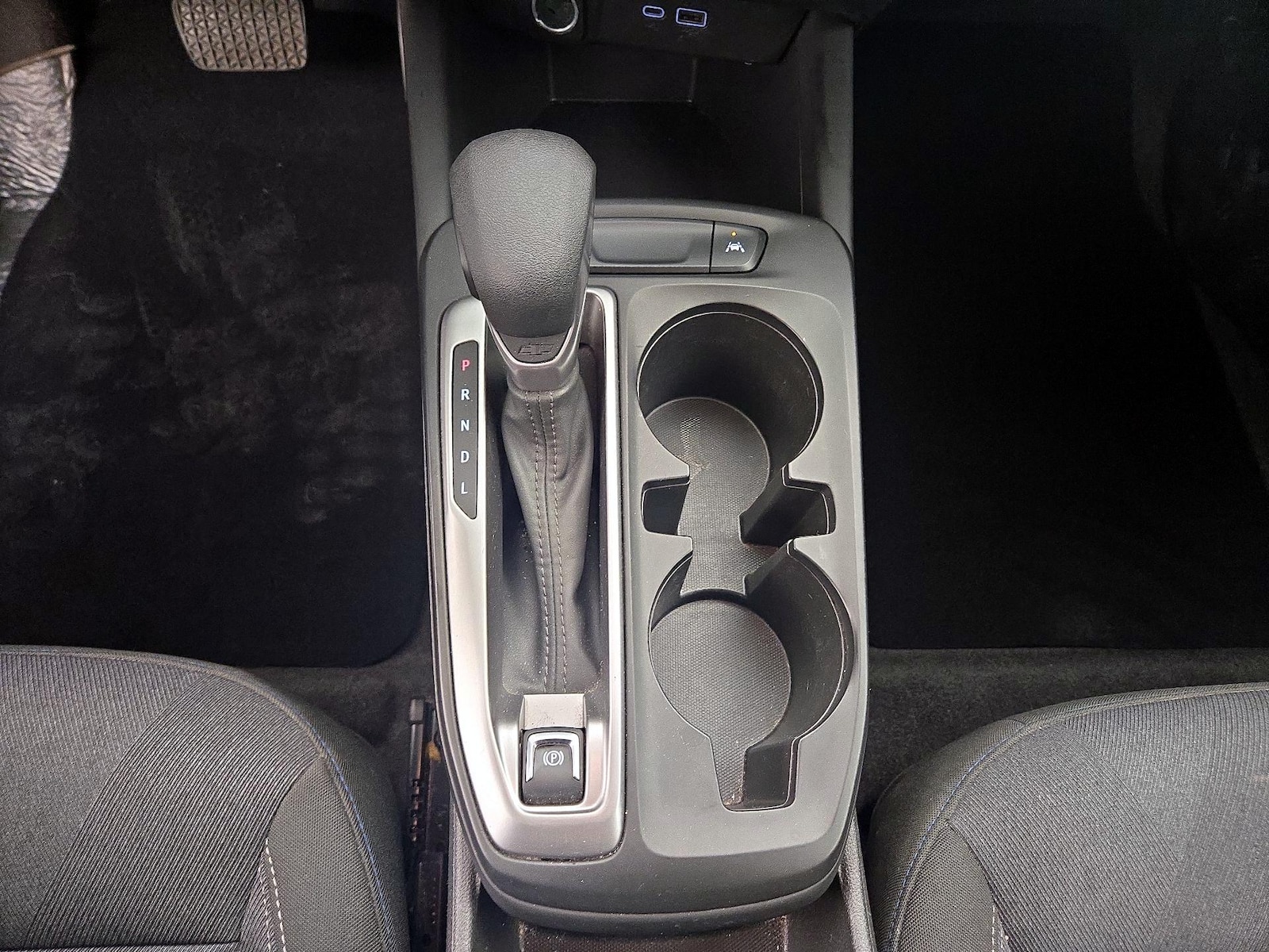 2025 Chevrolet Trax LS - Photo 18