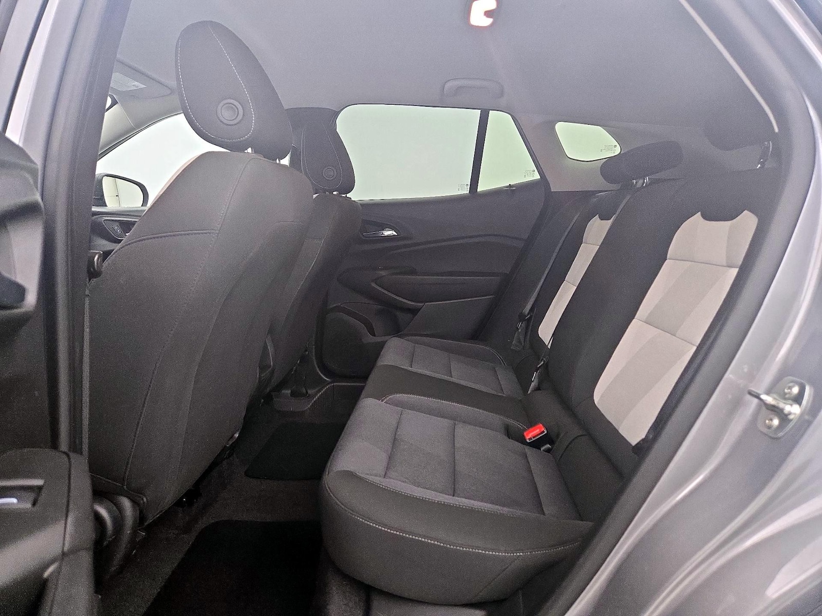 2025 Chevrolet Trax LS - Photo 20