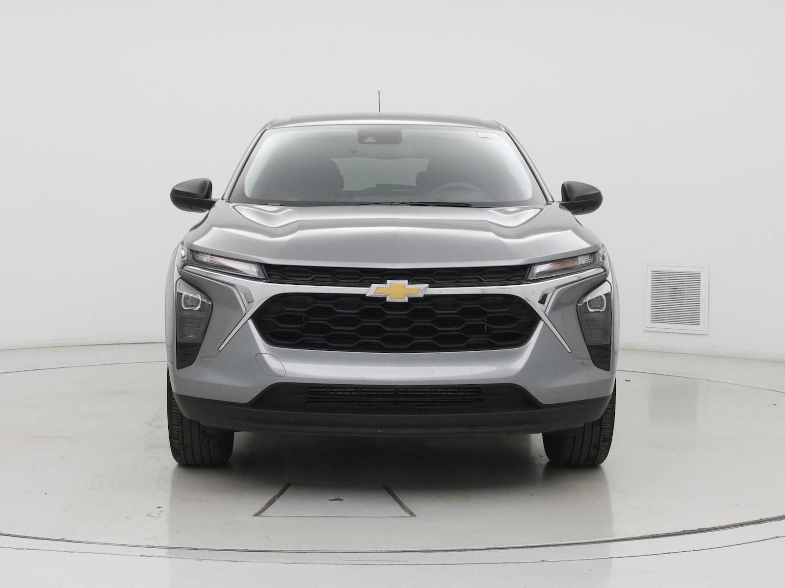 2025 Chevrolet Trax LS - Photo 6