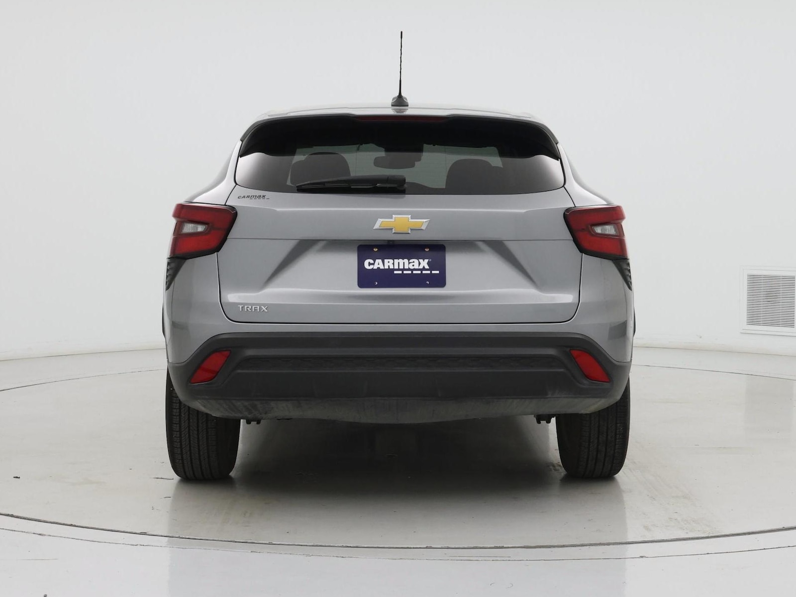 2025 Chevrolet Trax LS - Photo 7
