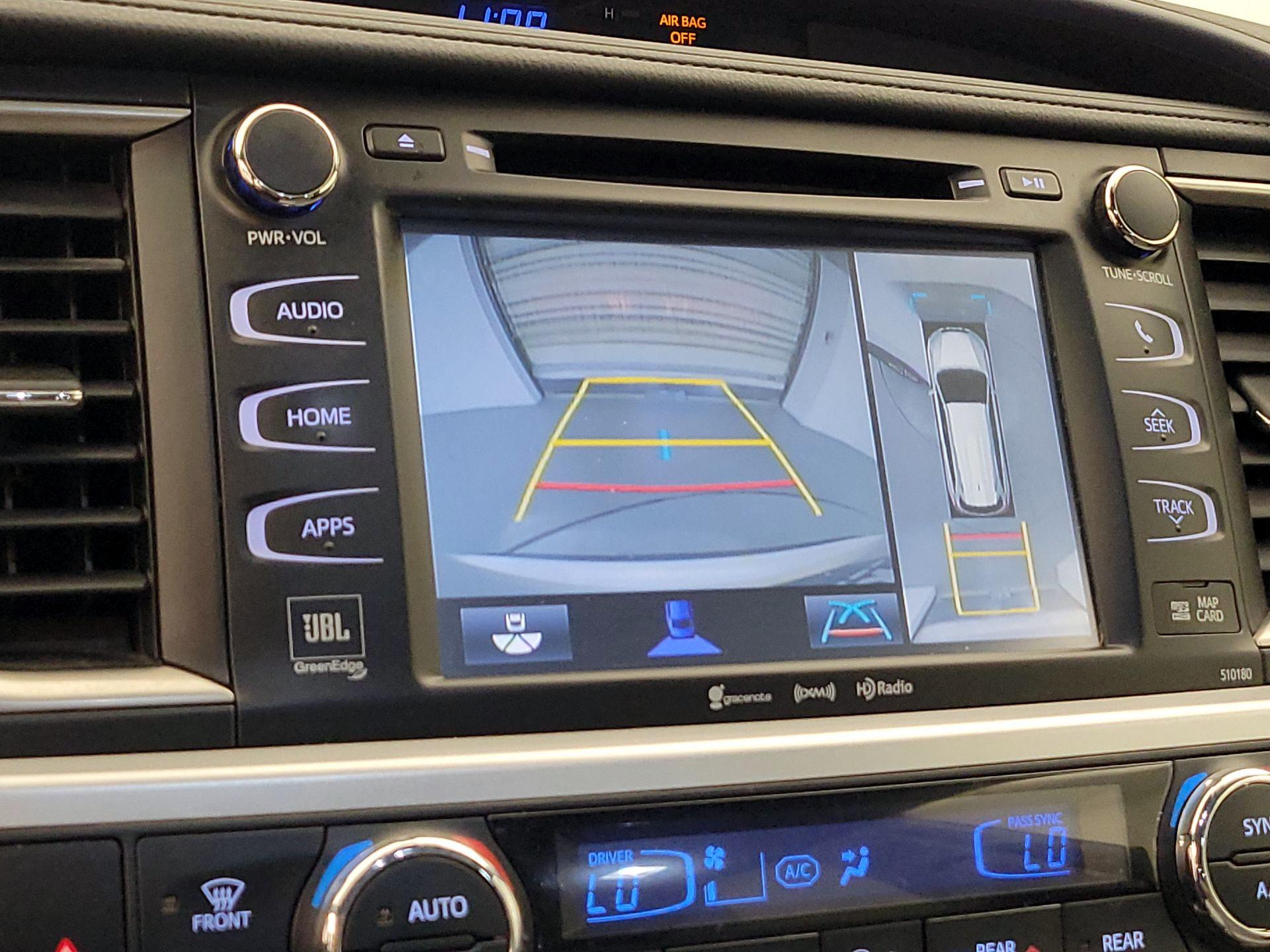 Thumbnail: 2017 Toyota Highlander - 14