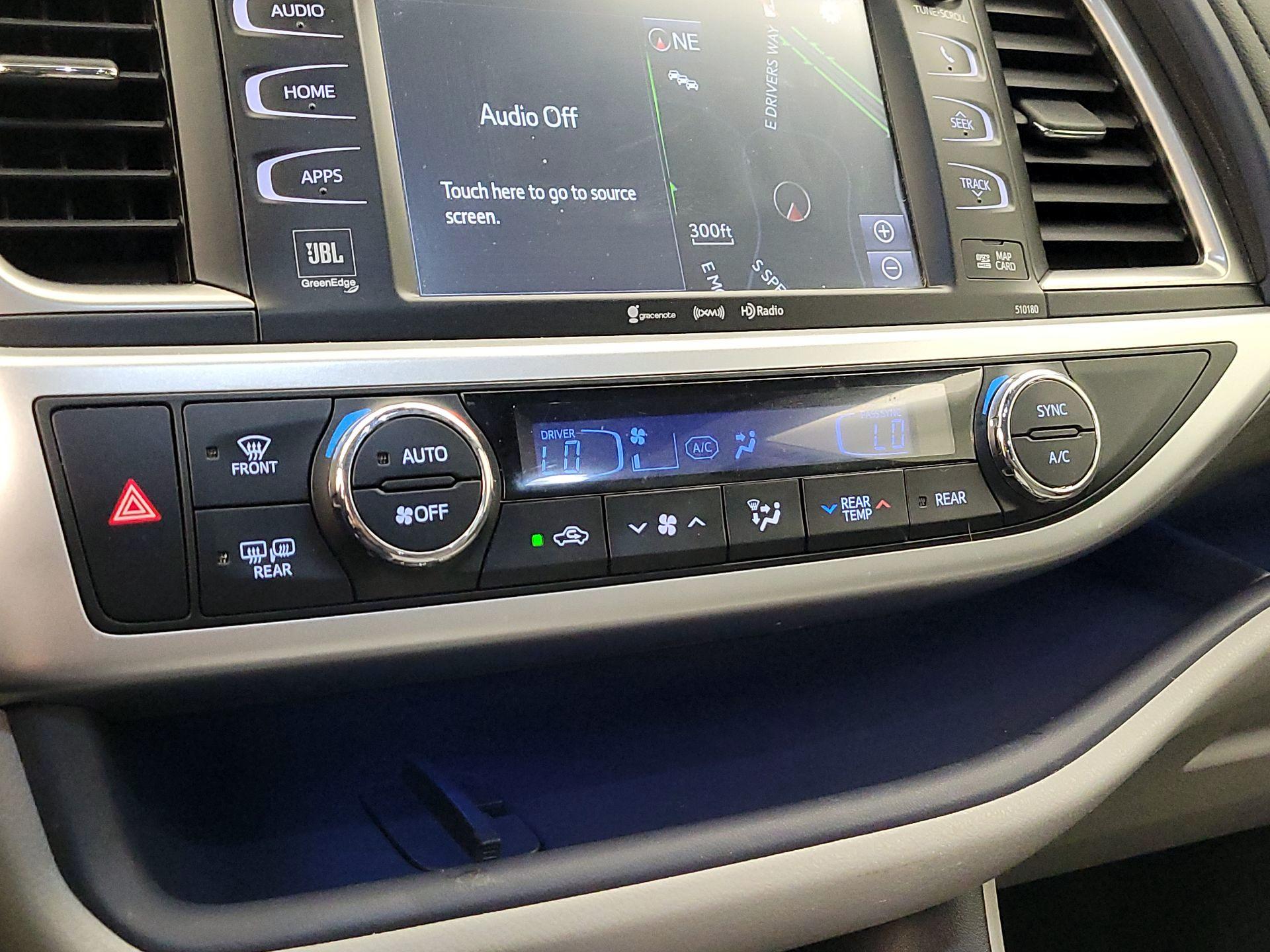 Thumbnail: 2017 Toyota Highlander - 16